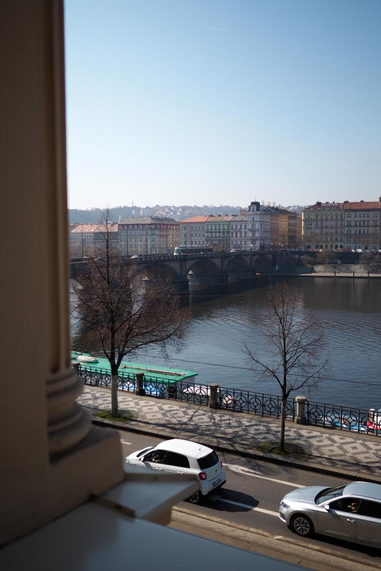 Rasinovo Nabrezi - Riverside 4* Praga