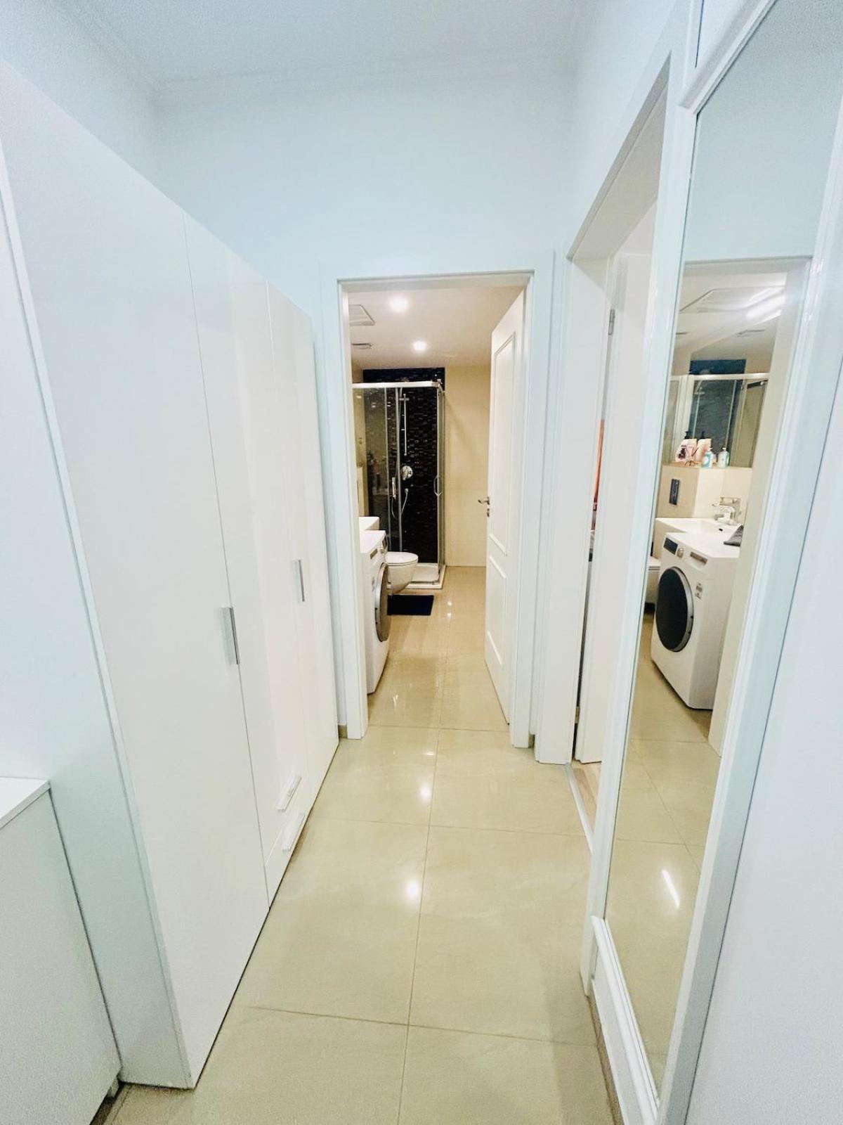 New Design Right Next Wenceslas Square Apartment Prague