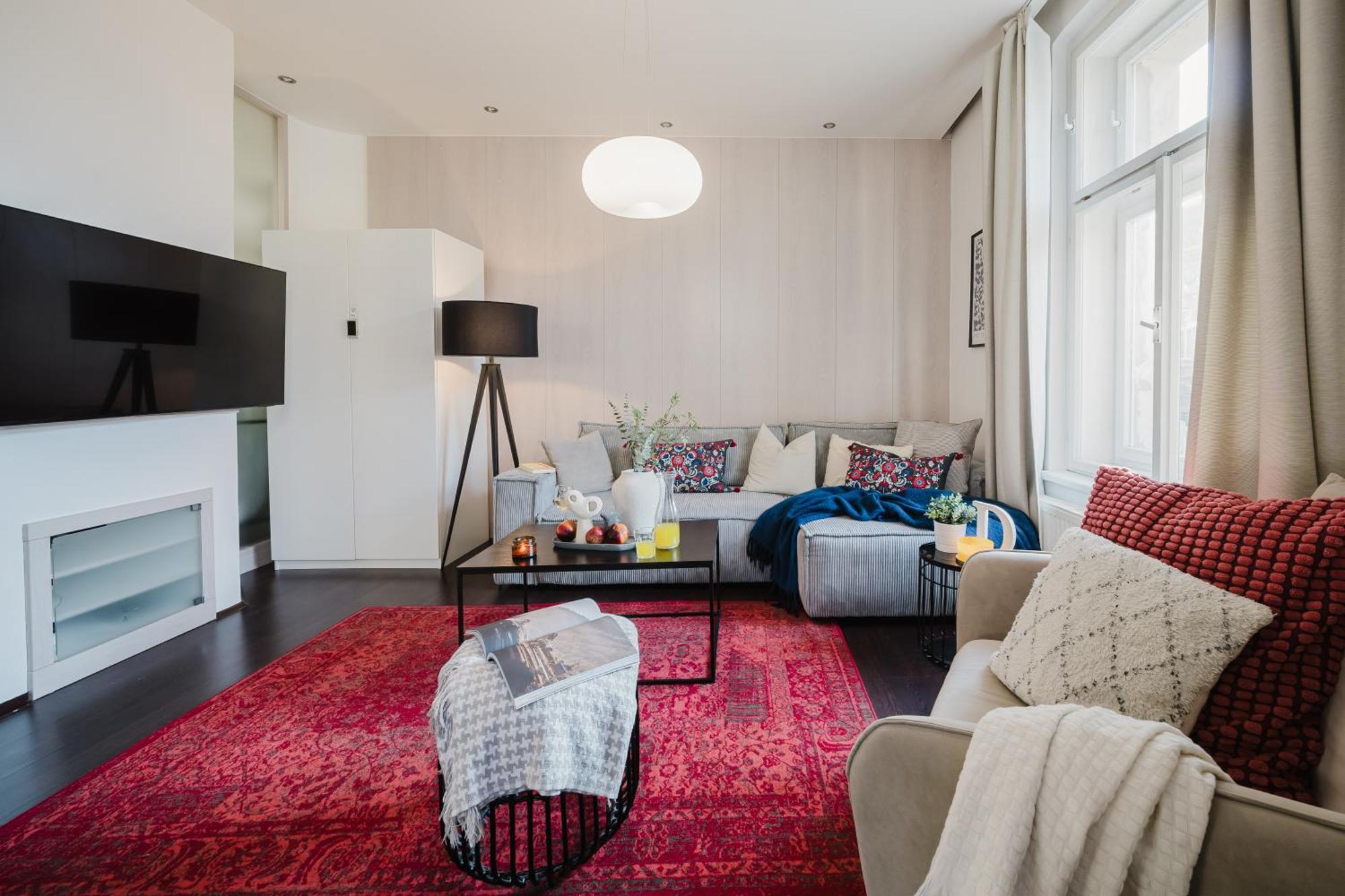 Days - Stylish - Netflix - Hip District Apartment Prague