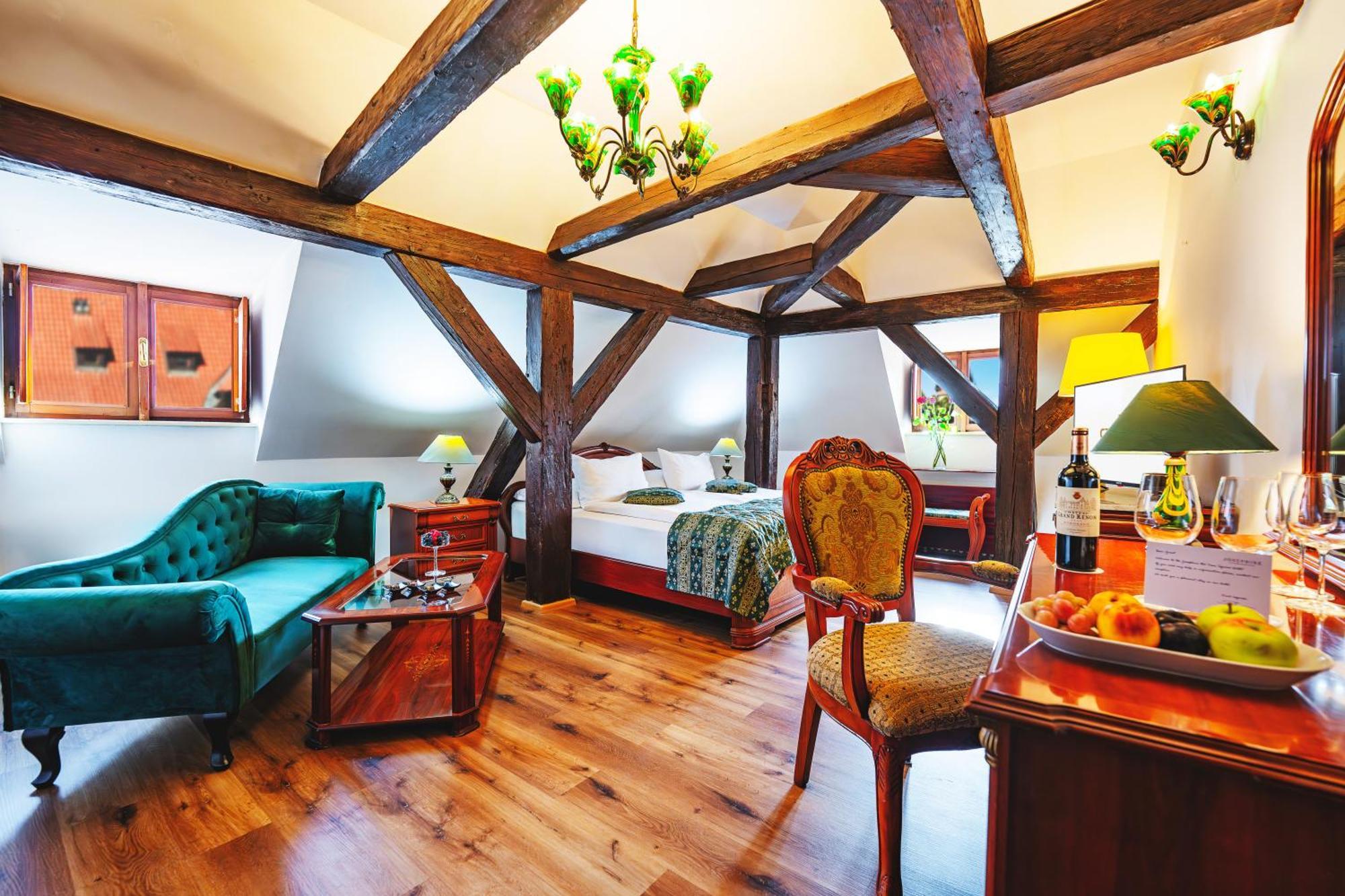 Josephine Old Town Square - Czech Leading 4* Prague