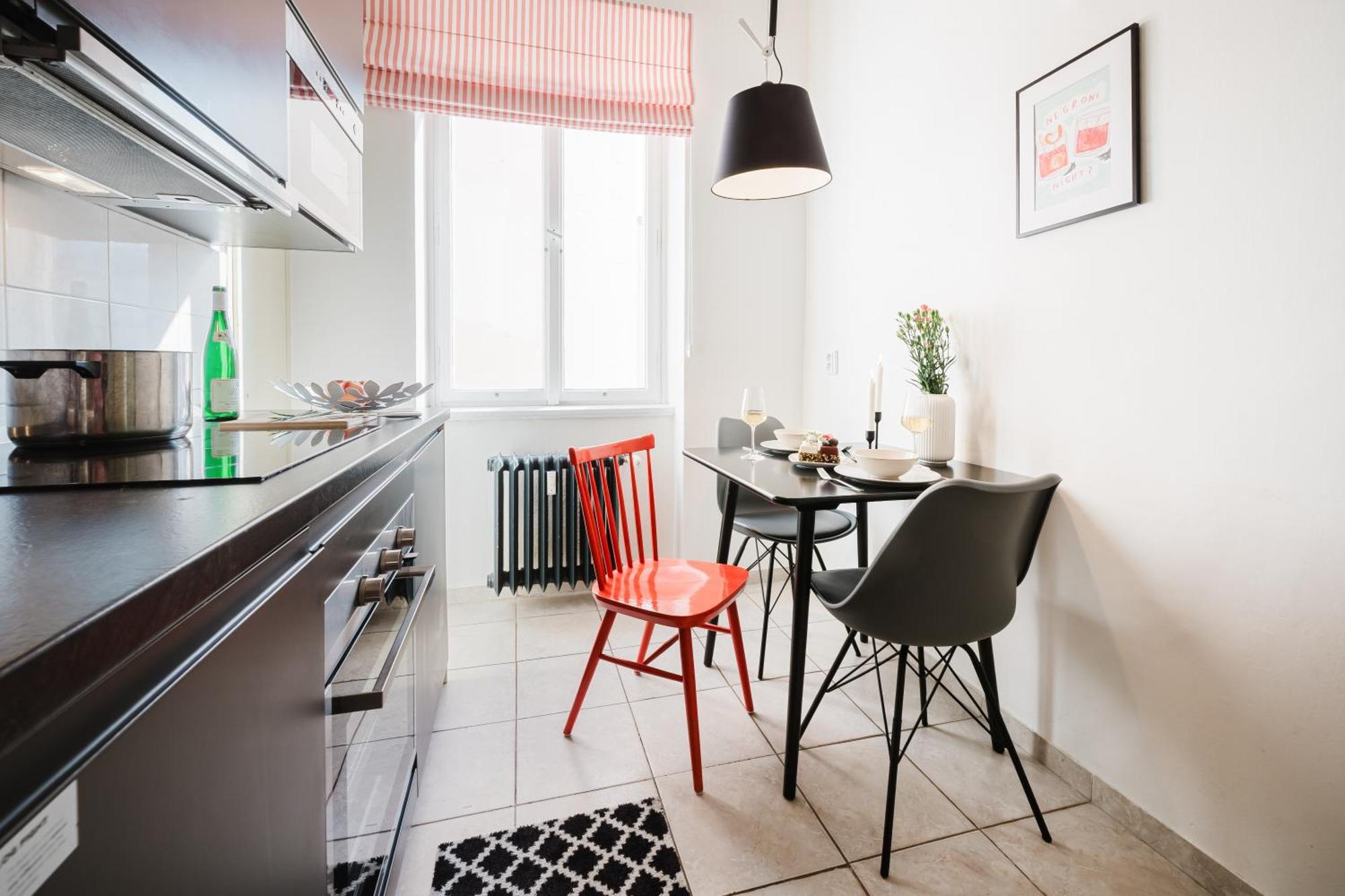 Apartment Days - 1bdr - Workspace - Netflix - New Town