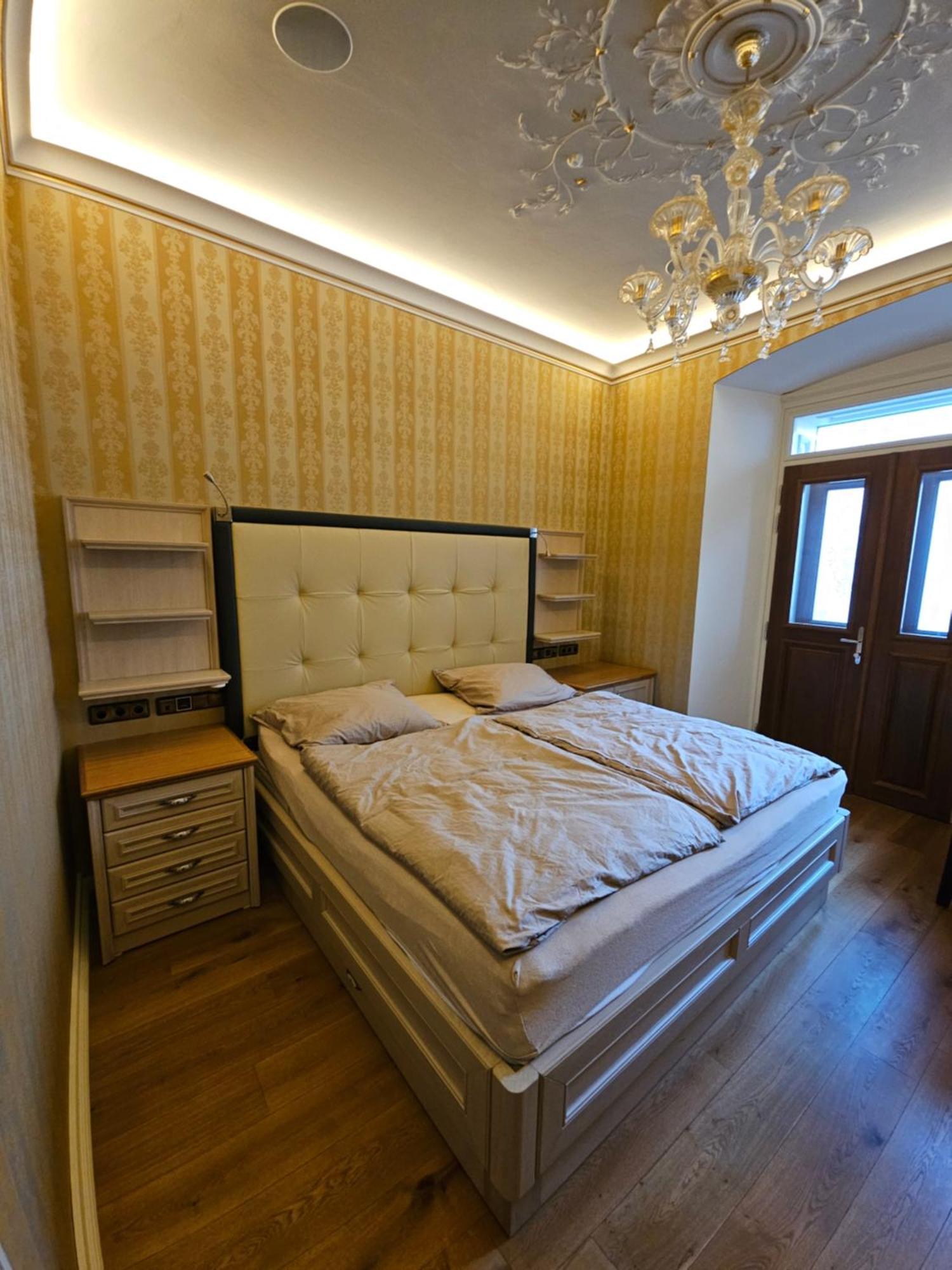 Exclusive Royal Prague
