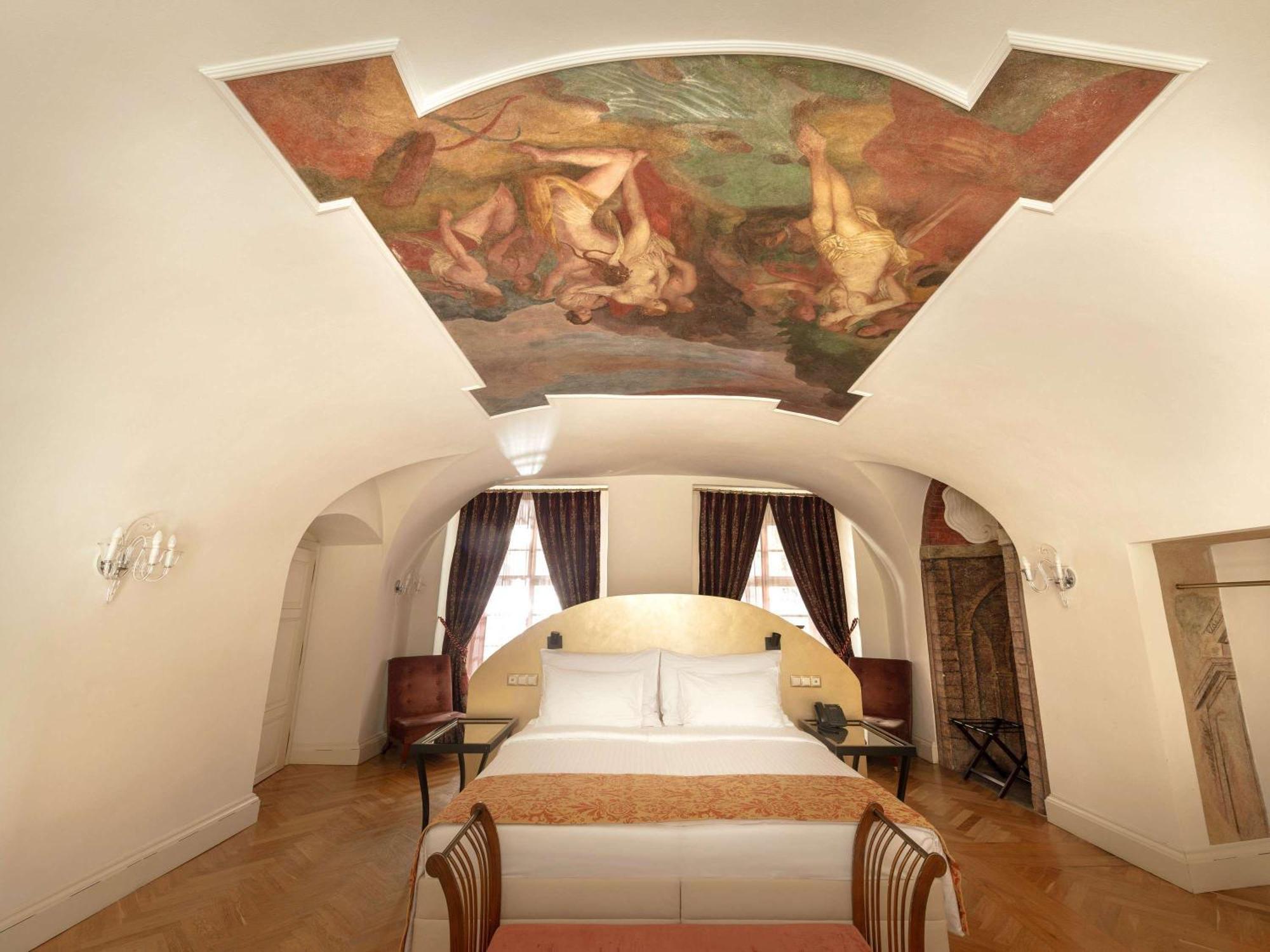 The Mozart 5*
