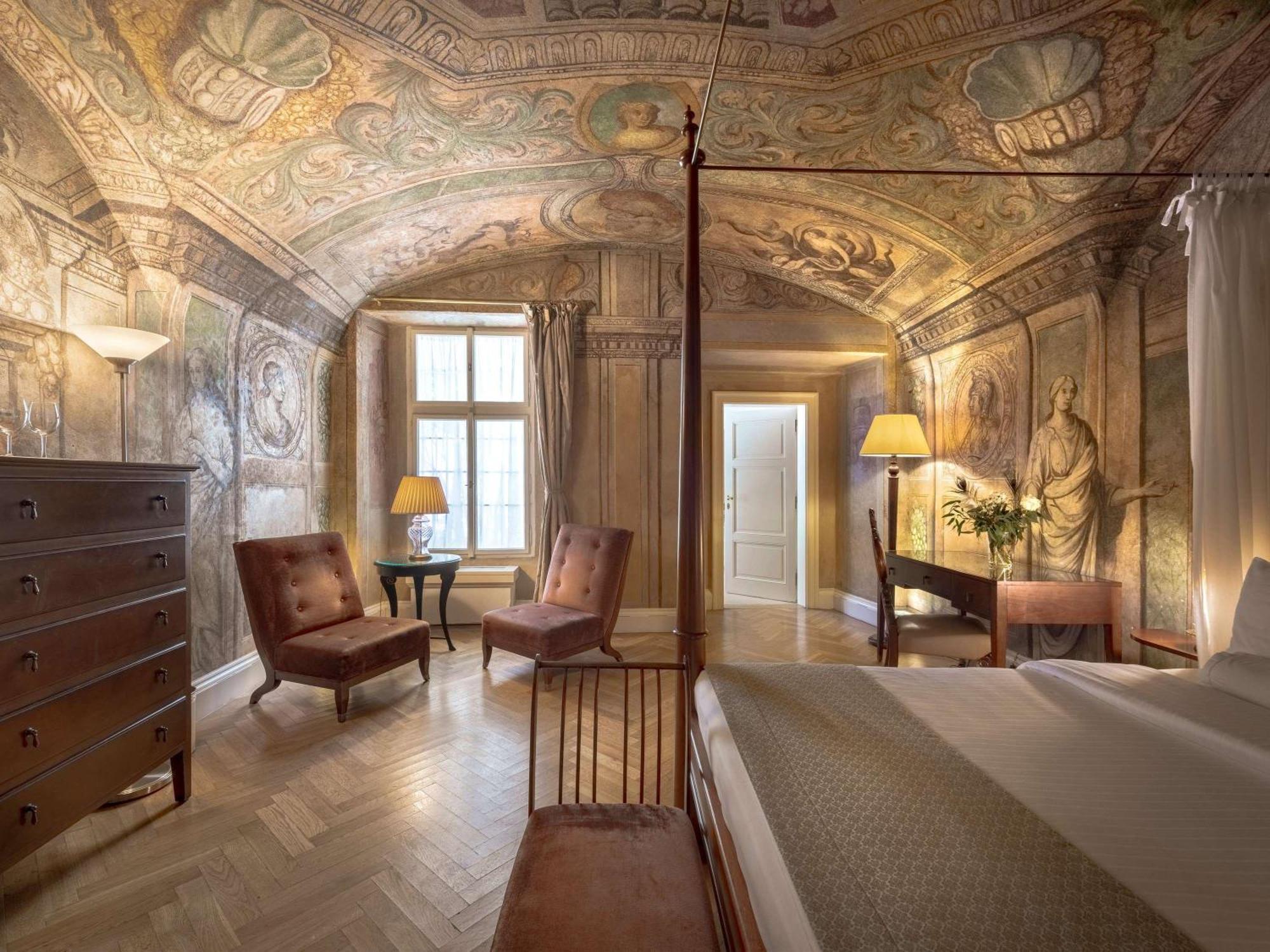 The Mozart Hotel 5*
