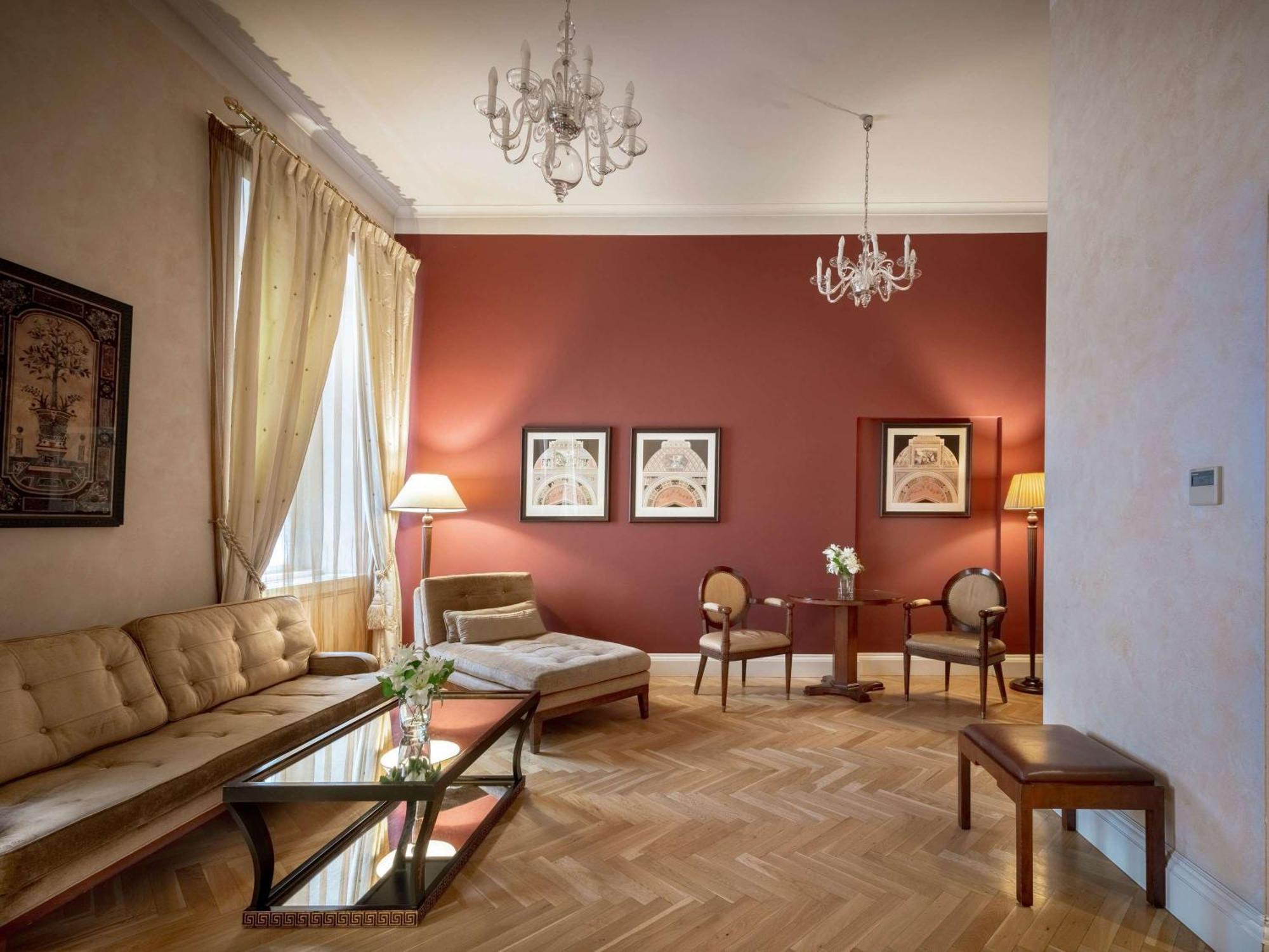 Hotel The Mozart 5*