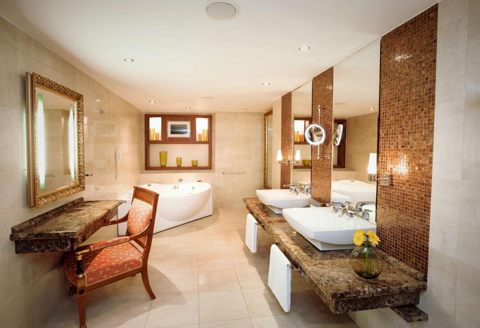 Hilton 5* Prague