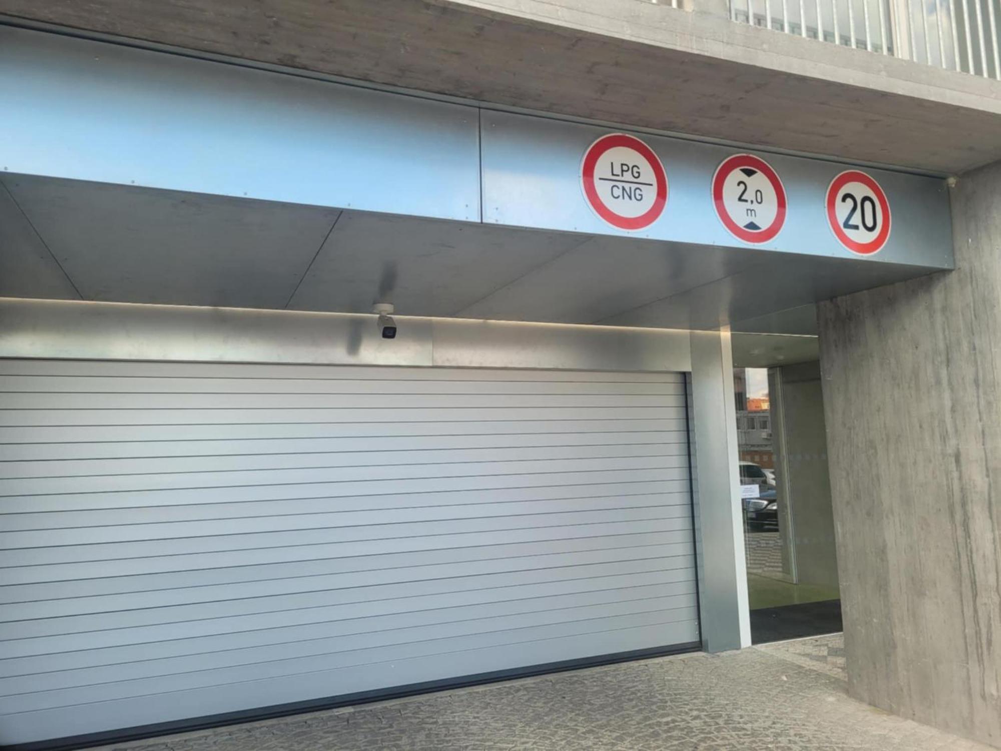 Apartment Terrace And Free Parking *