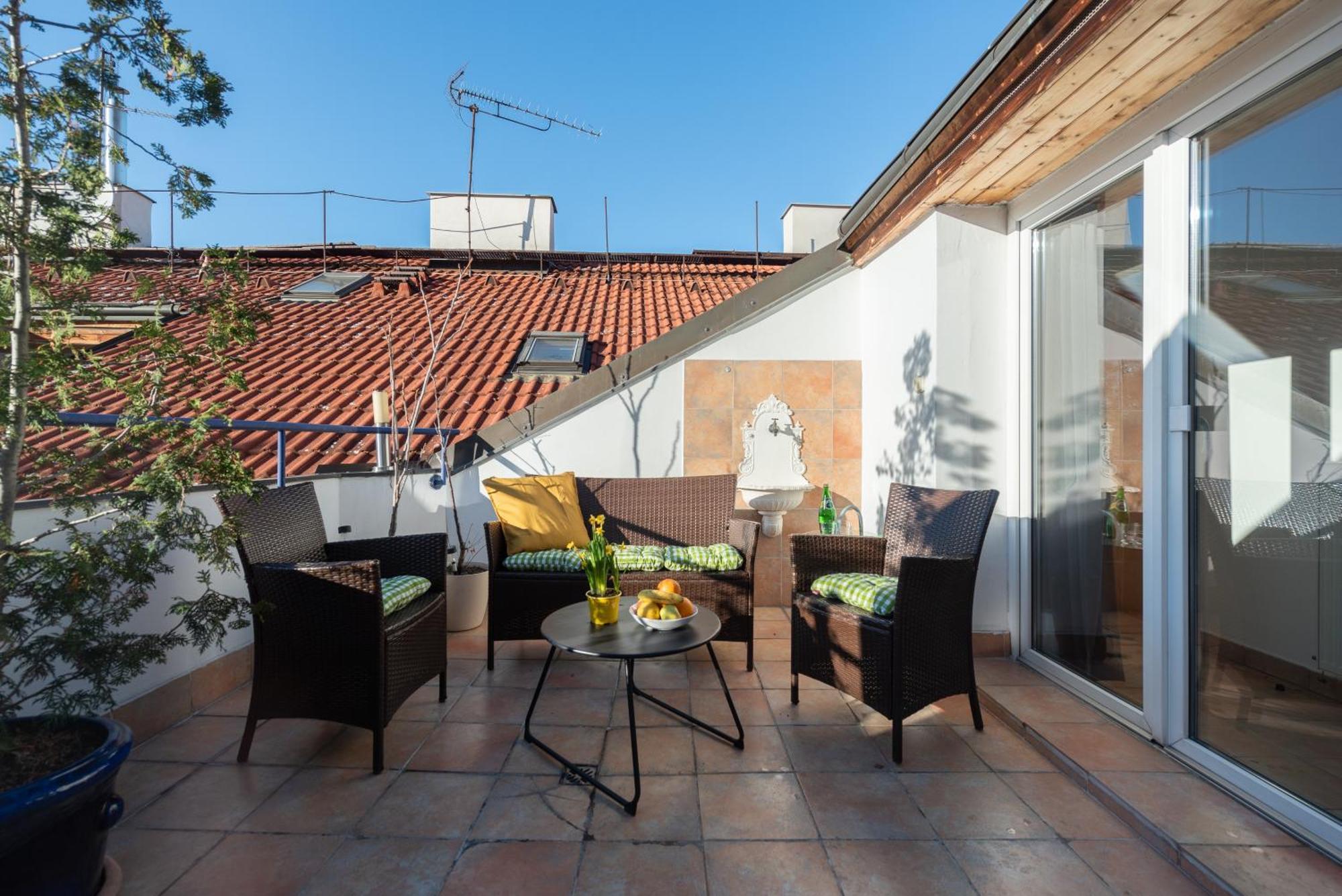 Spacious Near National Museum * Prague