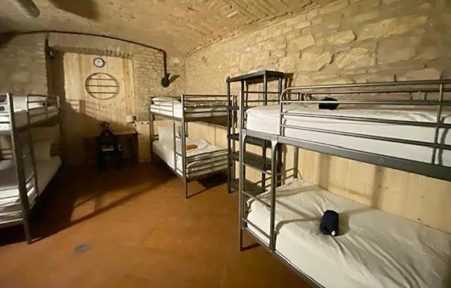 Hostel Alba *