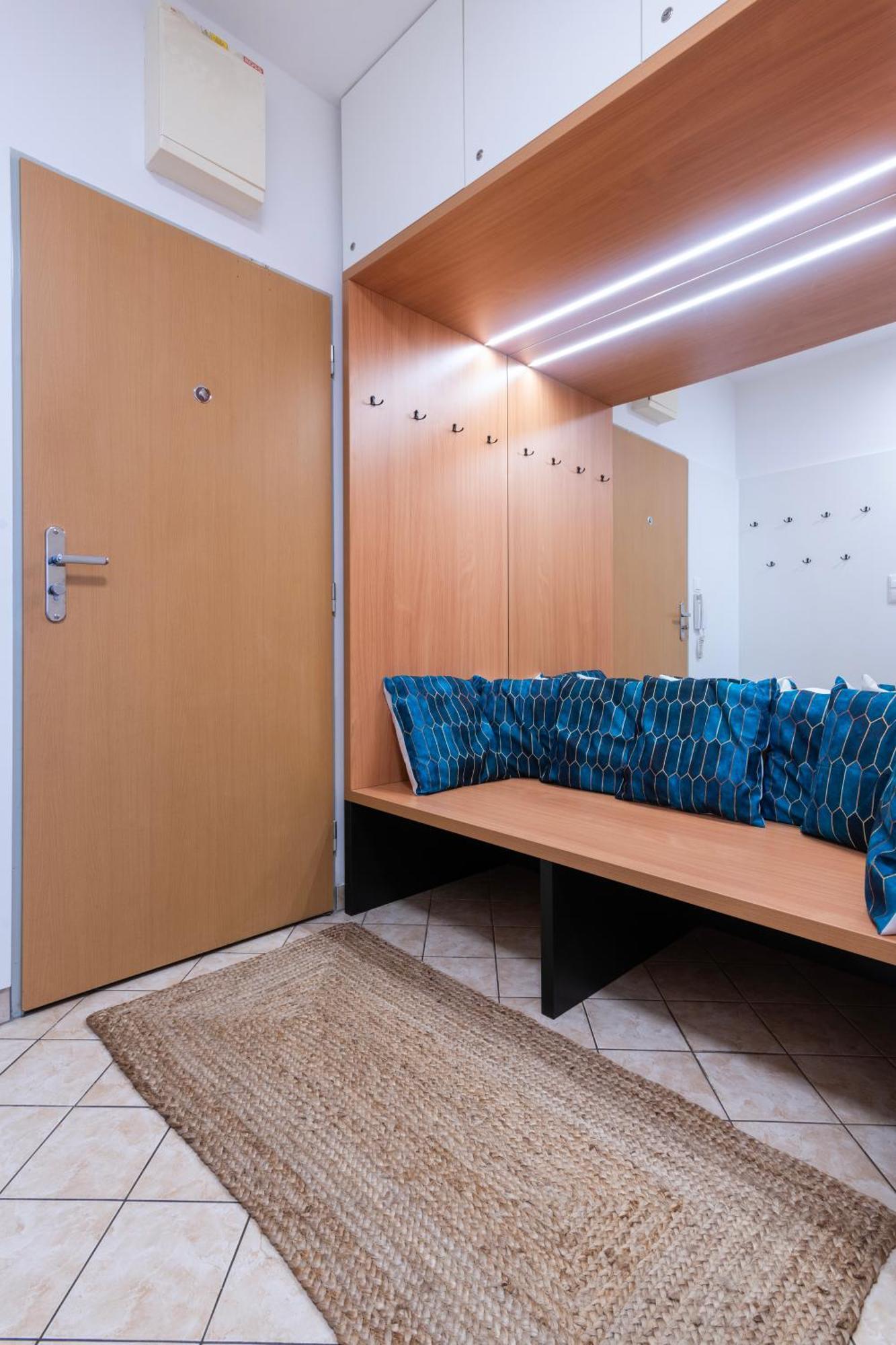 Family Arena Apartment *