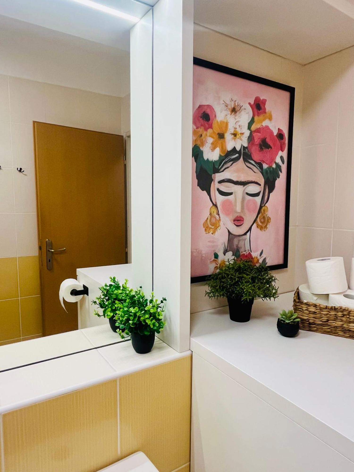 Family Arena Apartment Prague