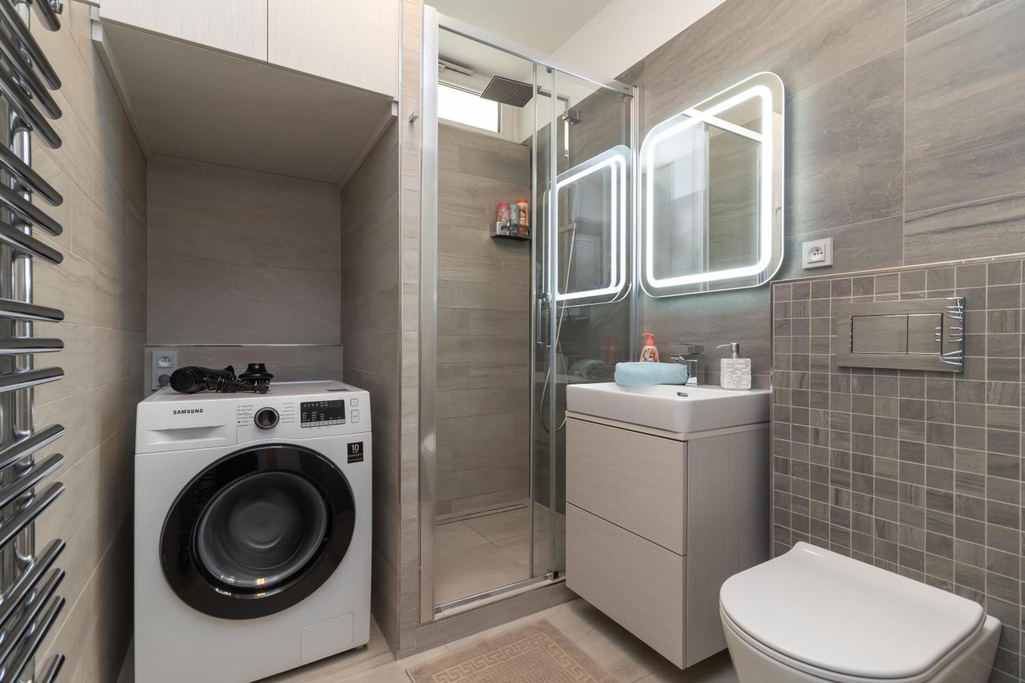 Apartment Peace And Comfort Near Center With Balcony, 500mb Wifi Prague