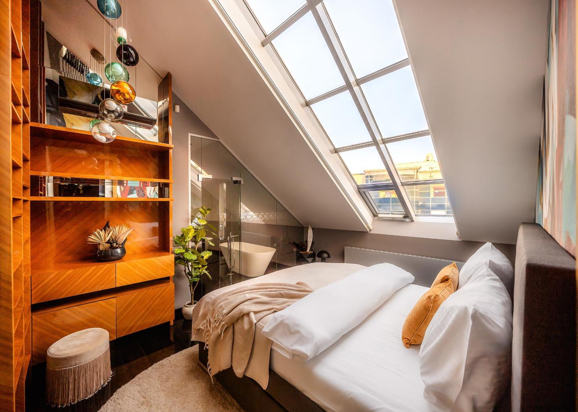 Billionaires Boutique & Premium Suites, Old Town * Prague