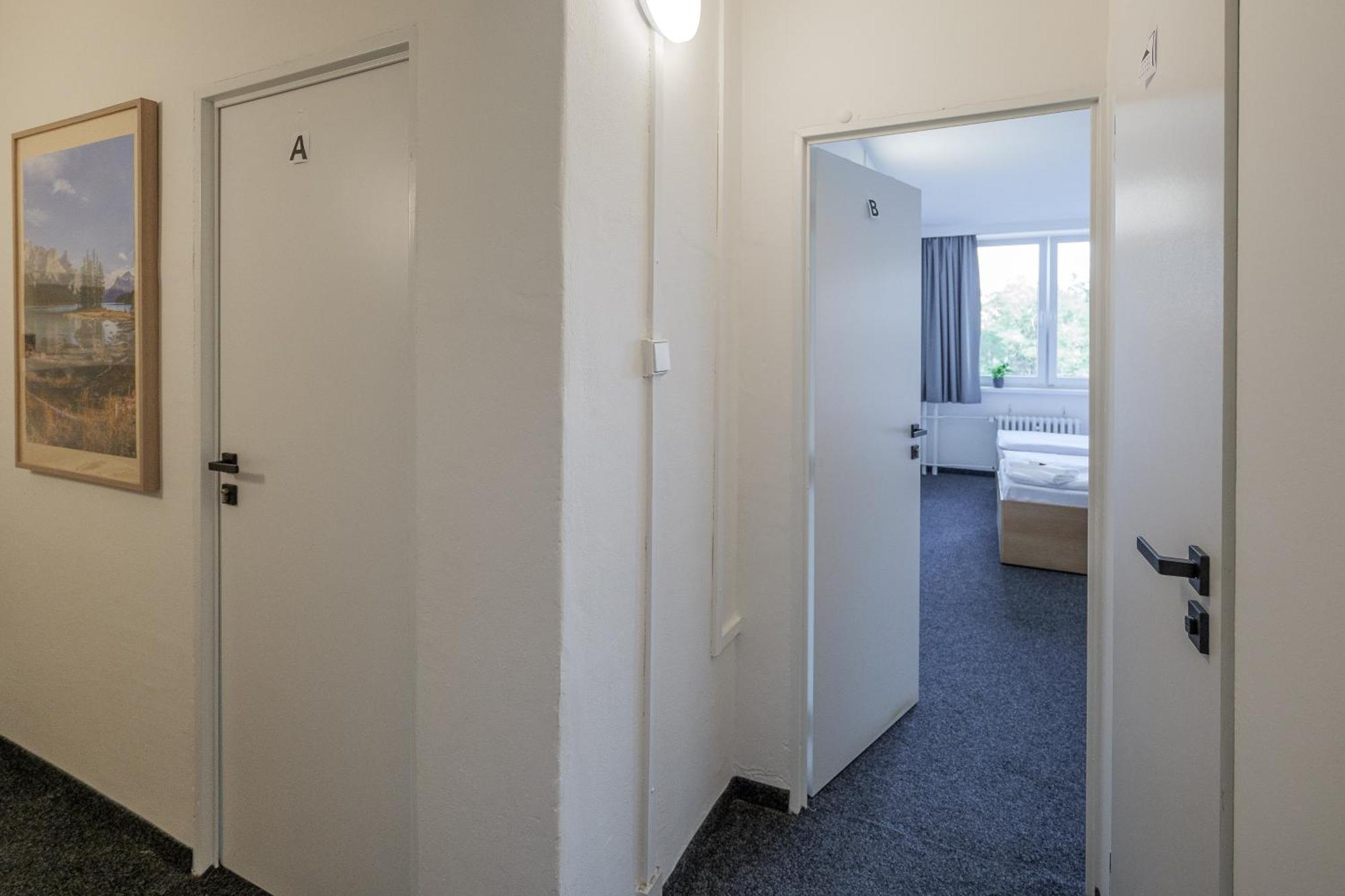Cooliving Hostel *