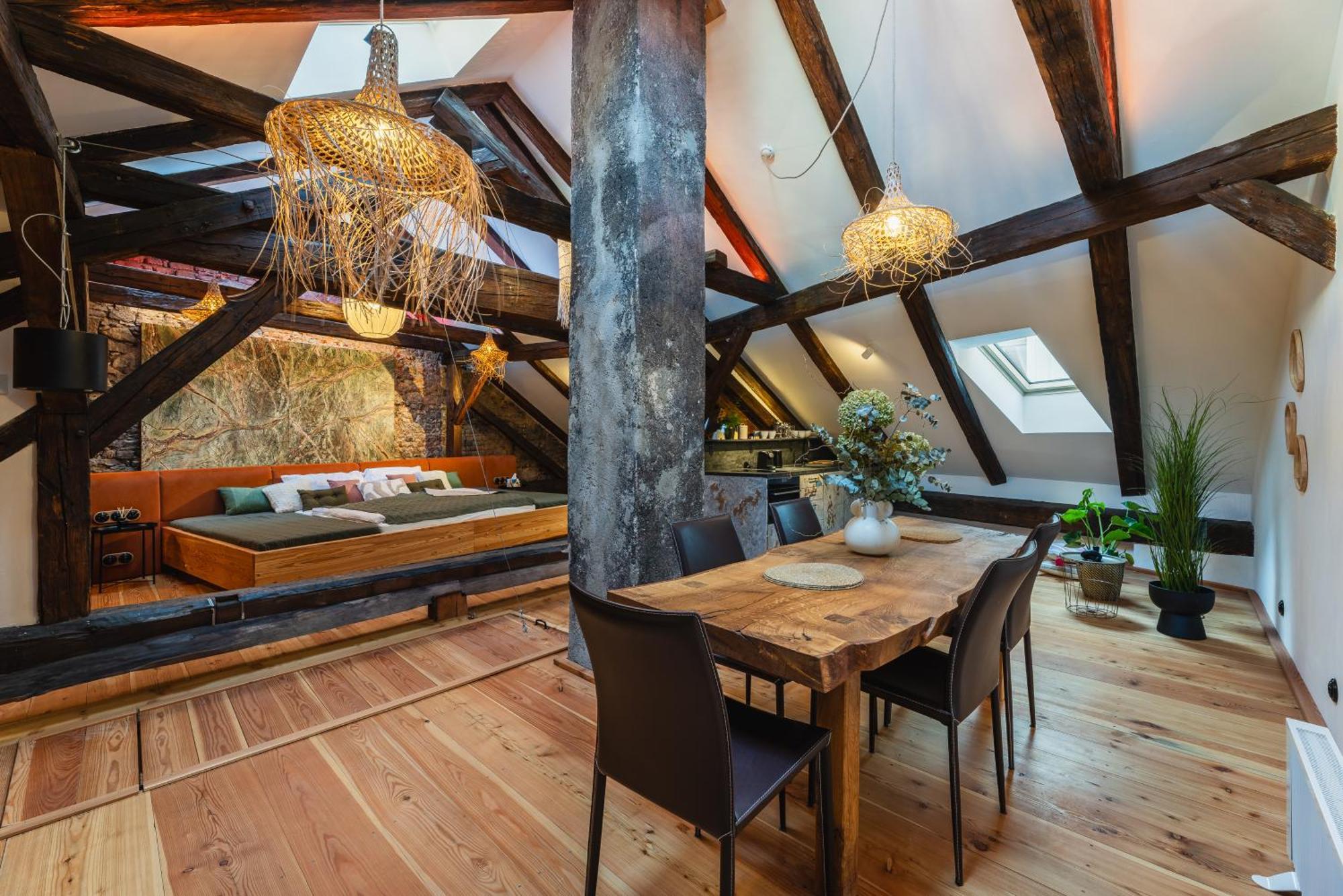 Apartamento Old Town Apartment Dlouhá