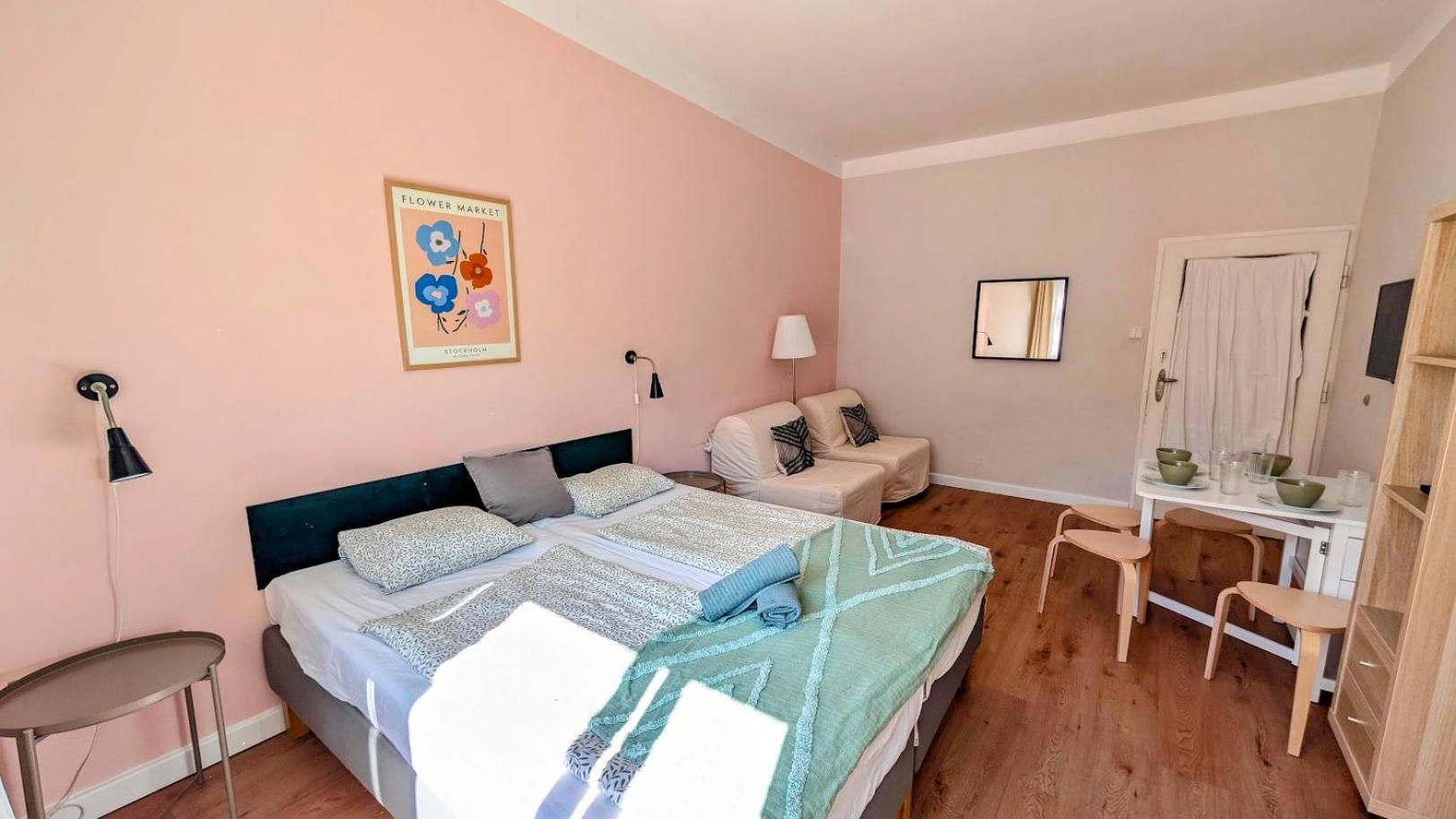 Flat In Zizkov -401-