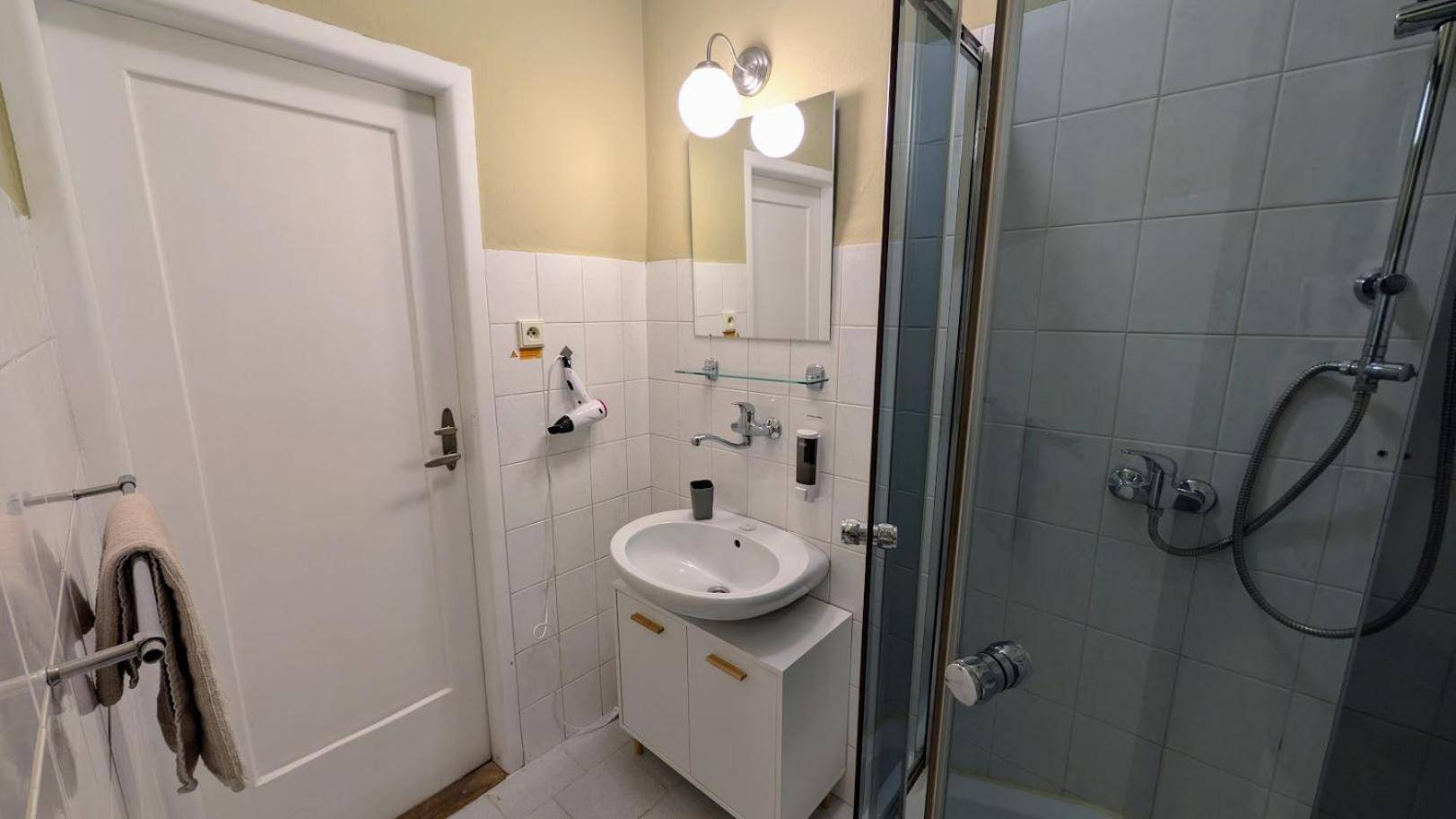 Flat In Zizkov -502- Apartamento Praga