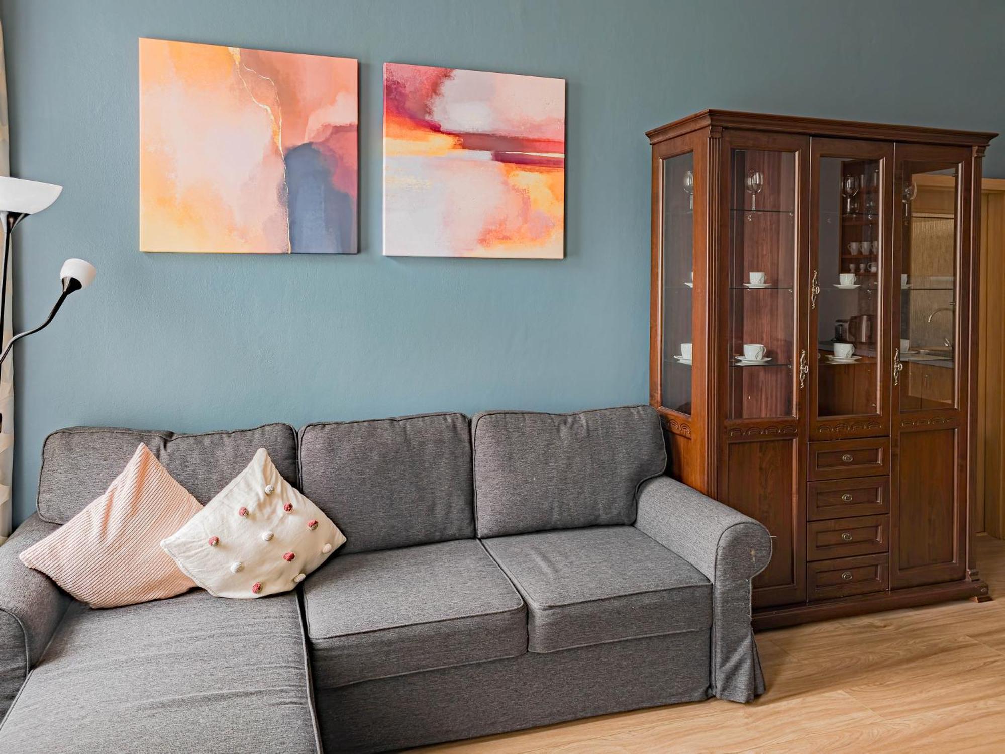Modern Cozy By Ruterra Daire Prag