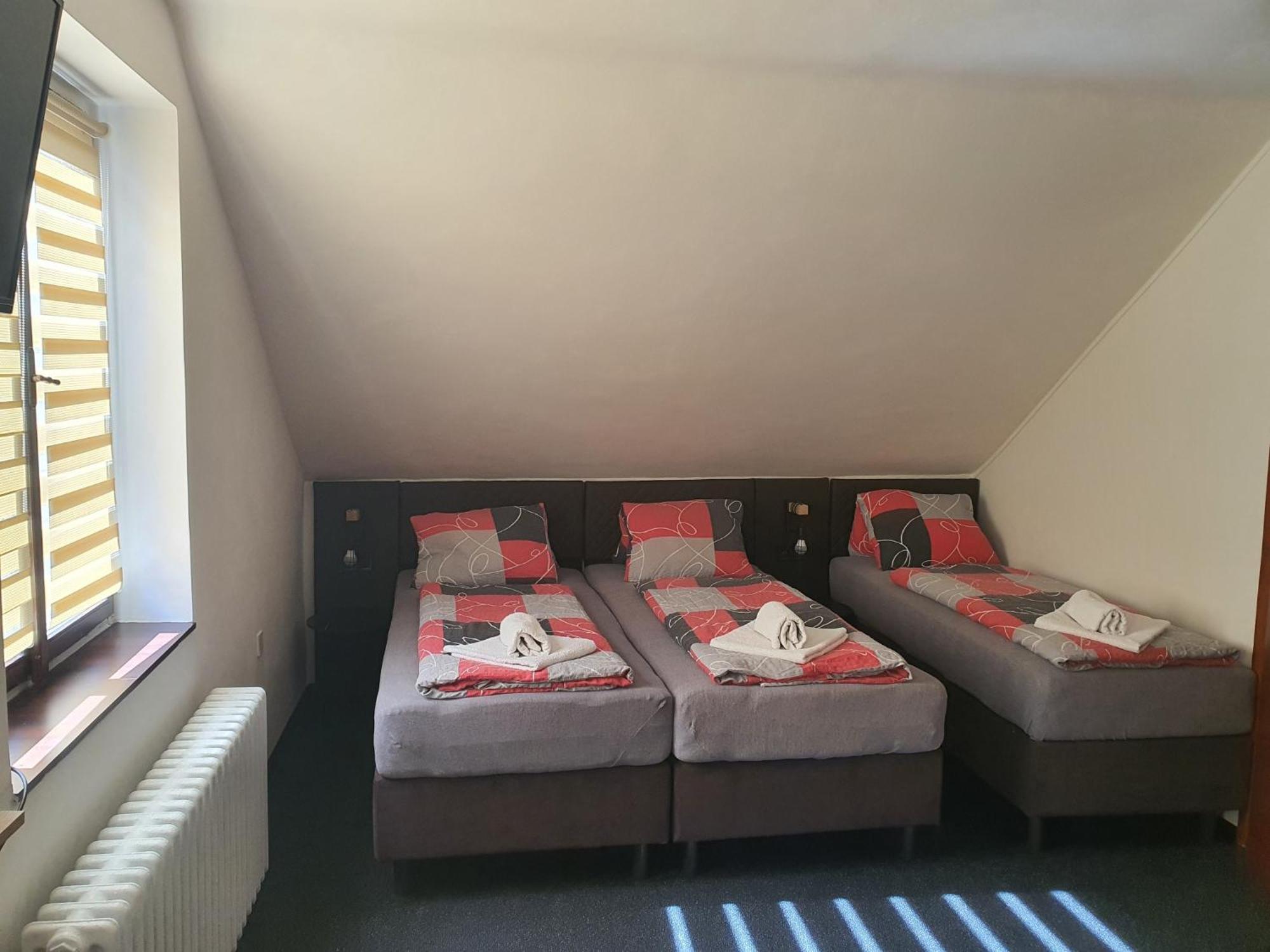 & Restaurace Na Rychte Han/Misafirhane