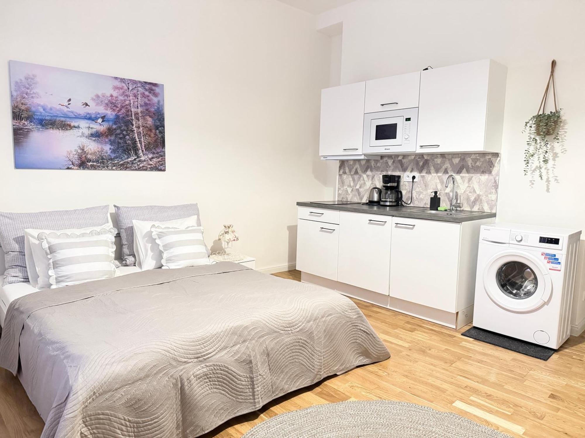 New! Romantic Apartment! In Centre! Florence! * Prague