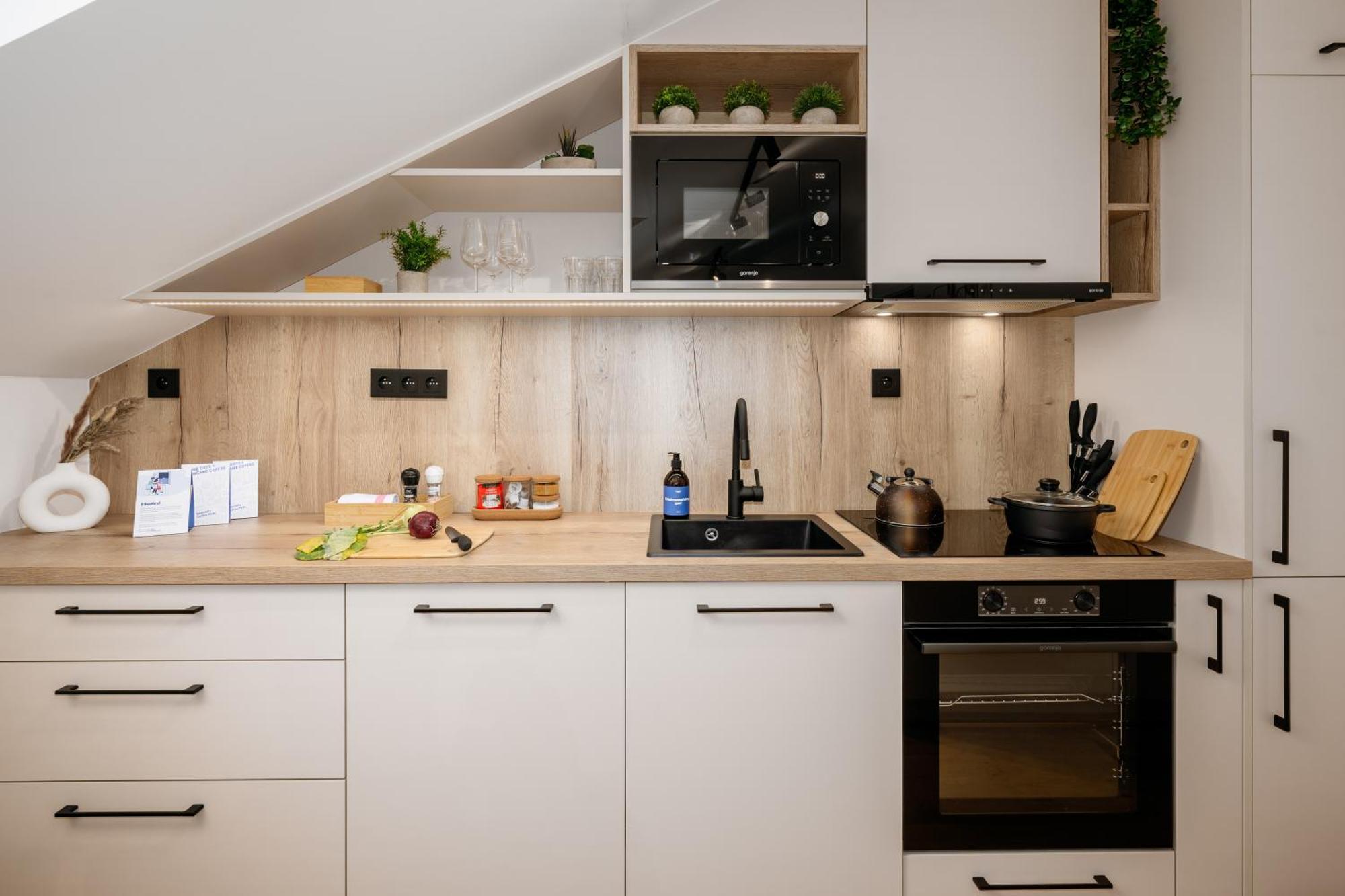 Apartment Days - 2bdr - Workspace - Netflix - Quiet Area Prague