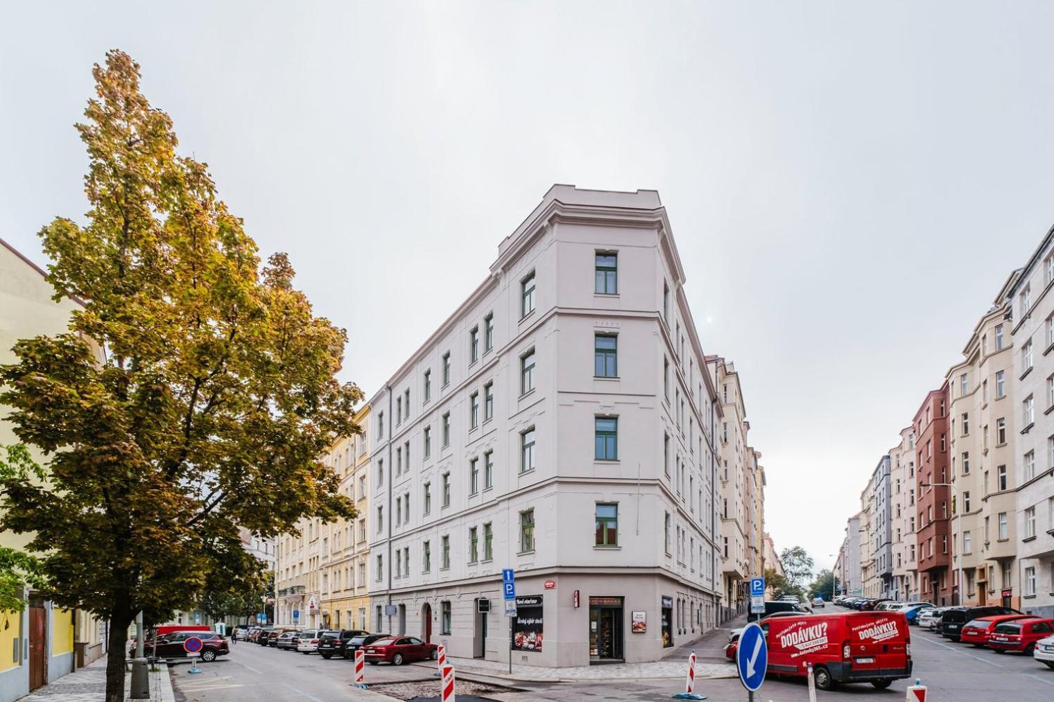 Blueground Zizkov Nr Of Economics Prg-36 * Prague