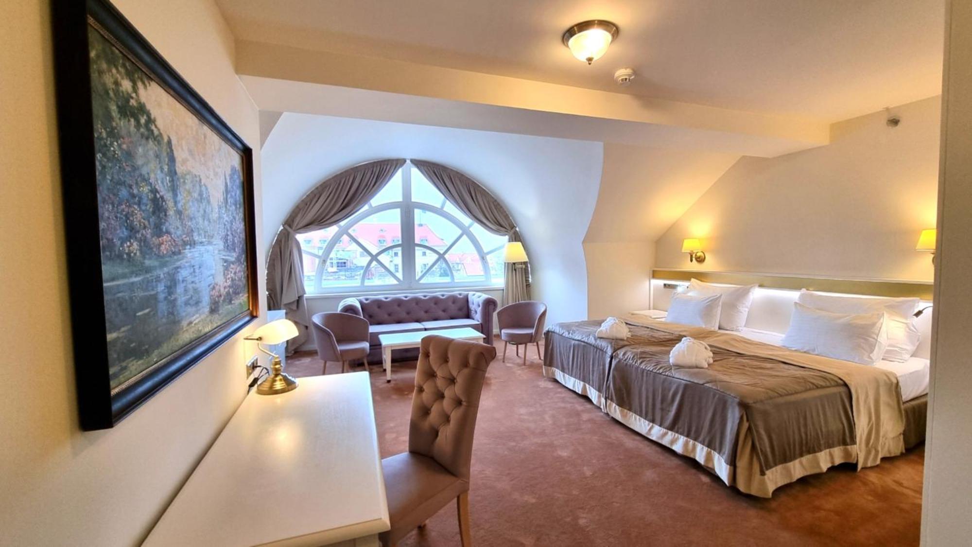 Savoy 4* Prague