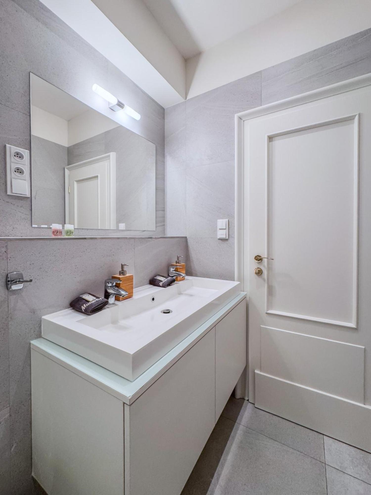 Apartamento Unique Old Town At Palace Dlouha Praga