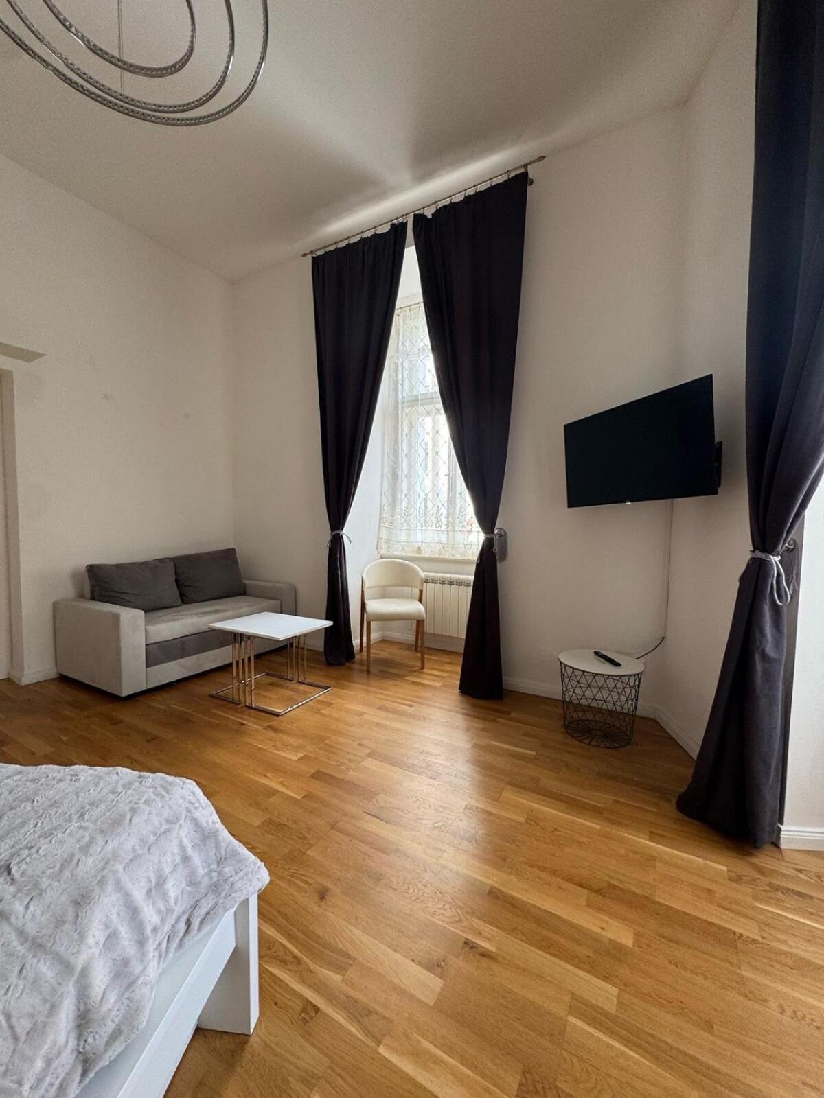 Cozy Flat In The Heart Of