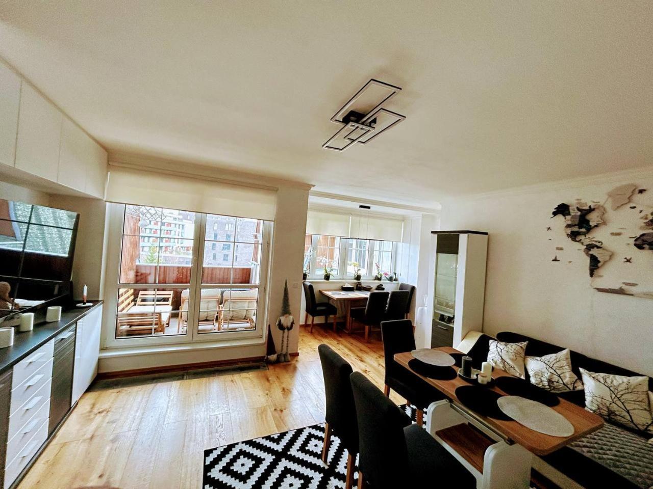 Light & Wood Design - 89 M2 In Apartment *