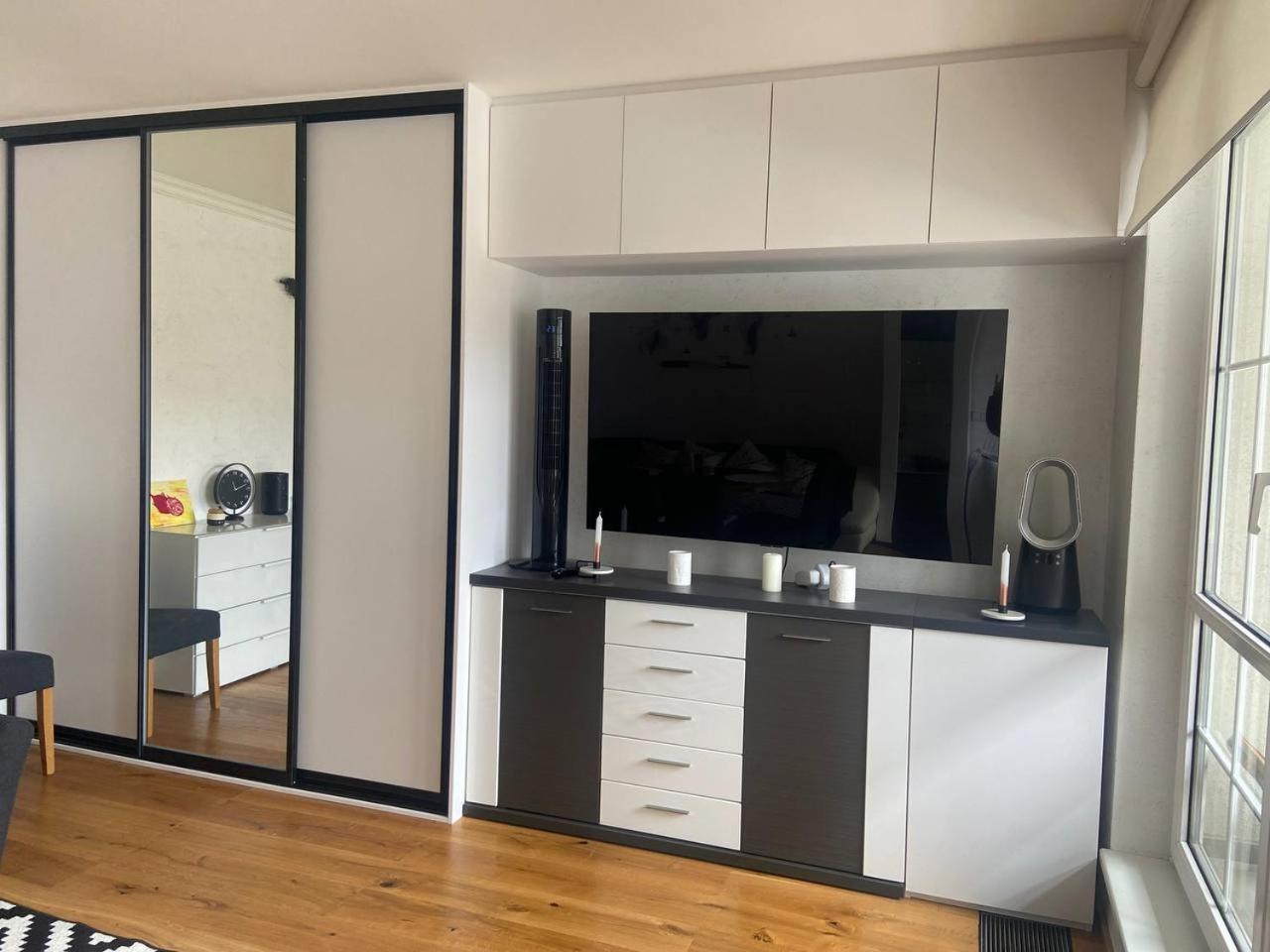 Light & Wood Design - 89 M2 In Apartment