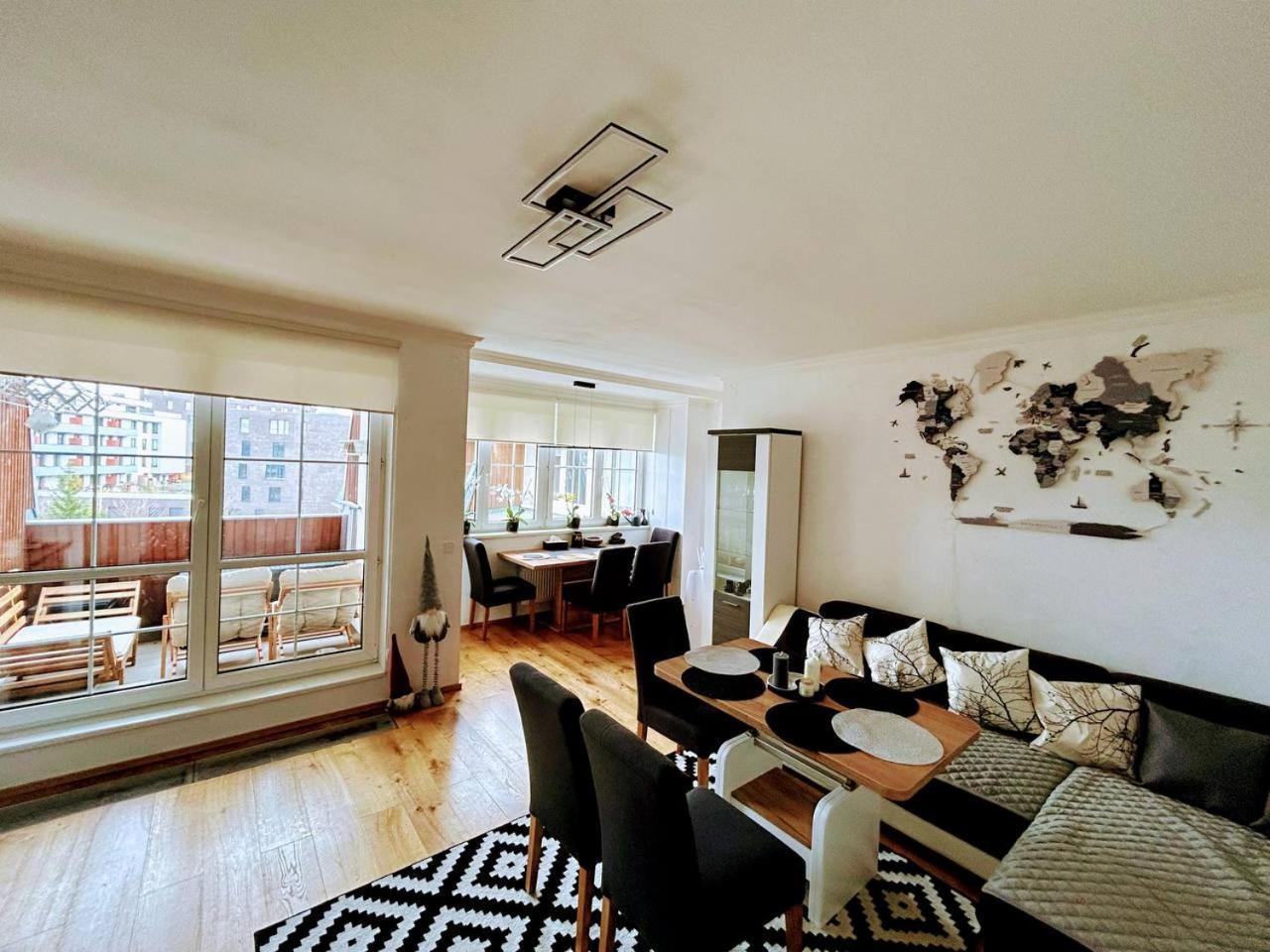 Light & Wood Design - 89 M2 In *