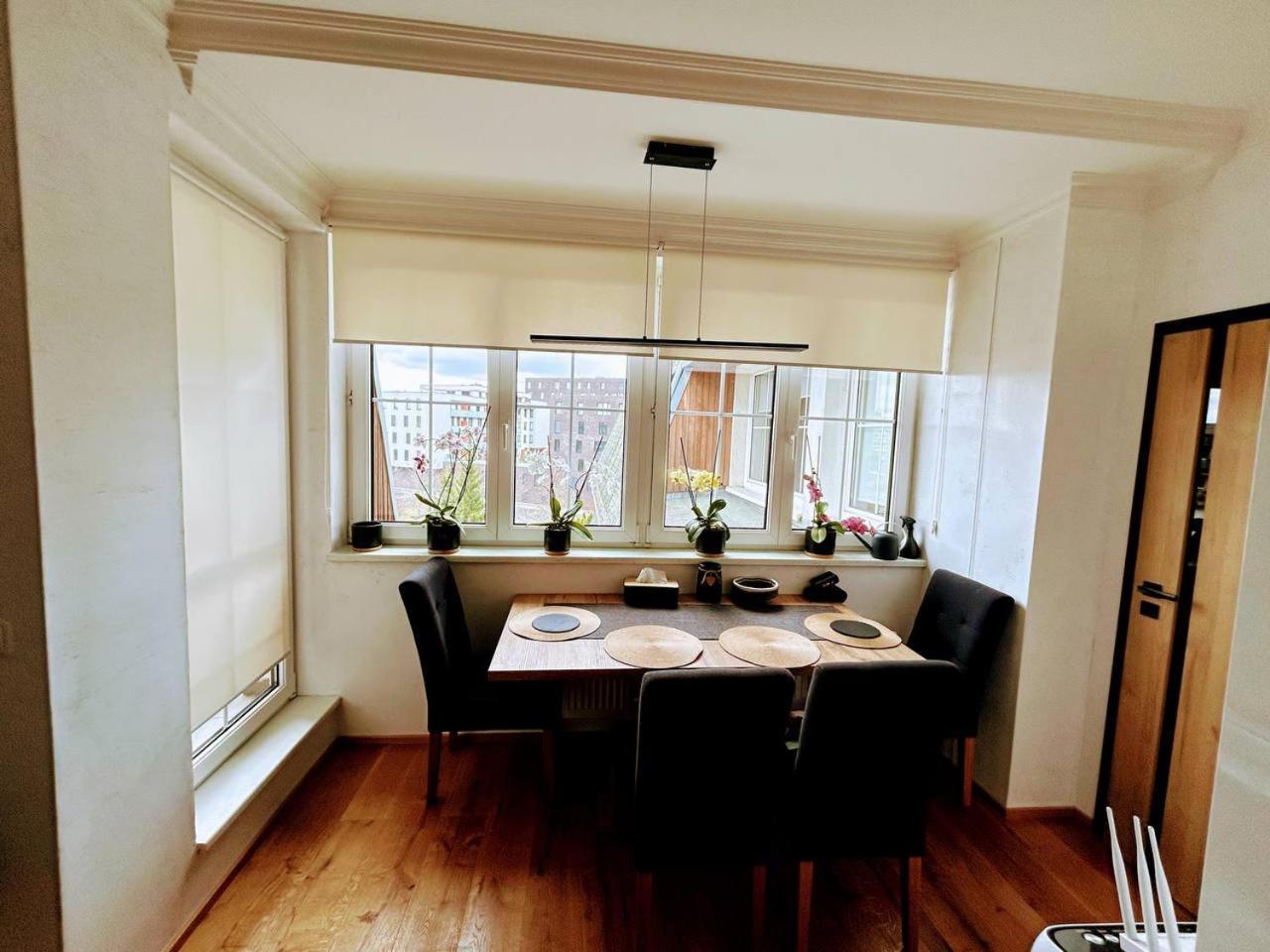 Light & Wood Design - 89 M2 In * Prague