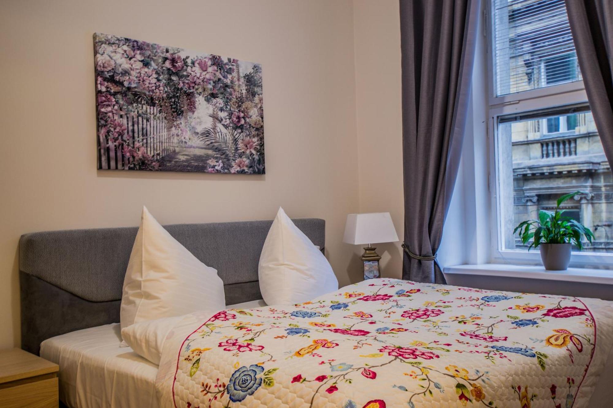 Apartment Royal With Sauna And Billiards Prague