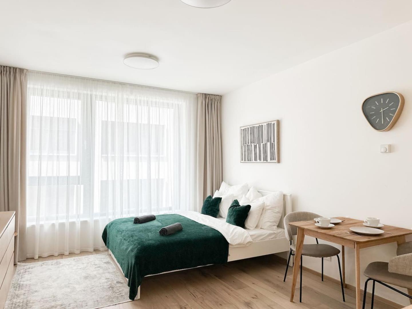 Real Living By Refa Karlin 406 Apartment Prague