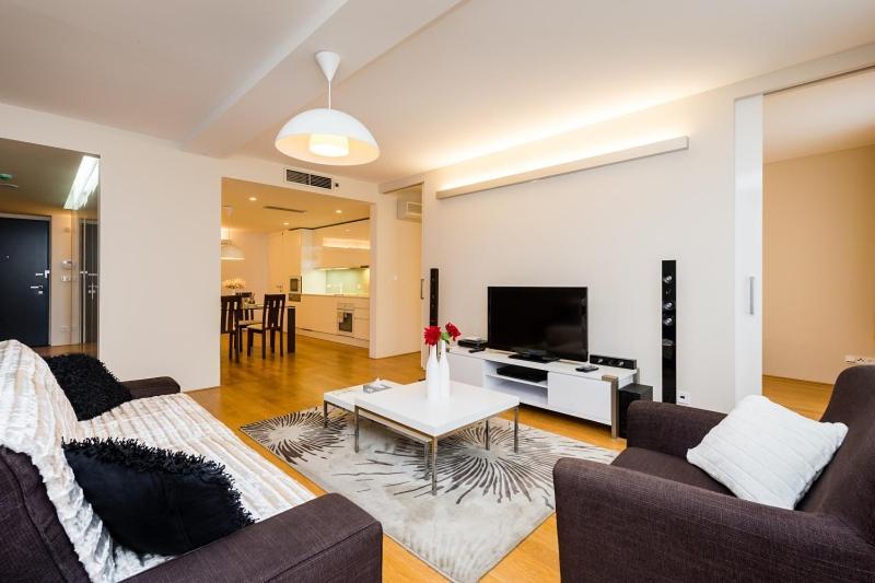 Wishlist Residences - Karlin
