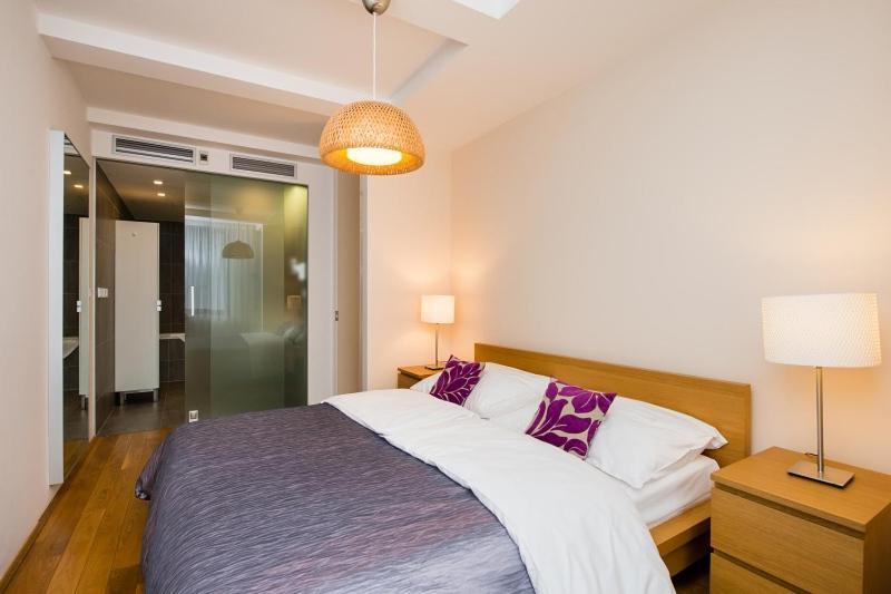 Wishlist Residences - Karlin Apartment *