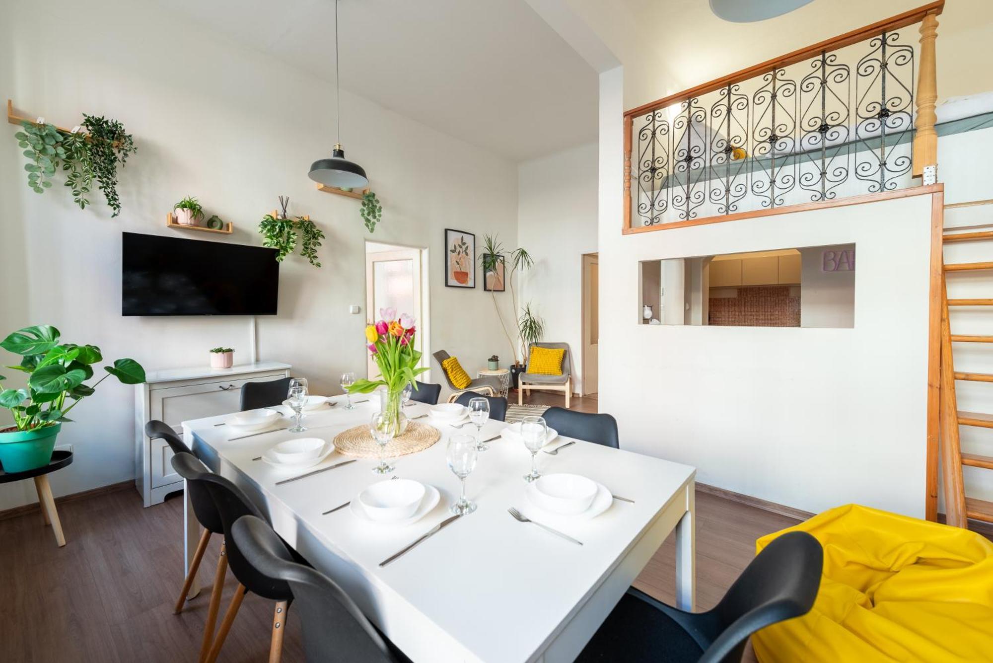 Botanic Apartment