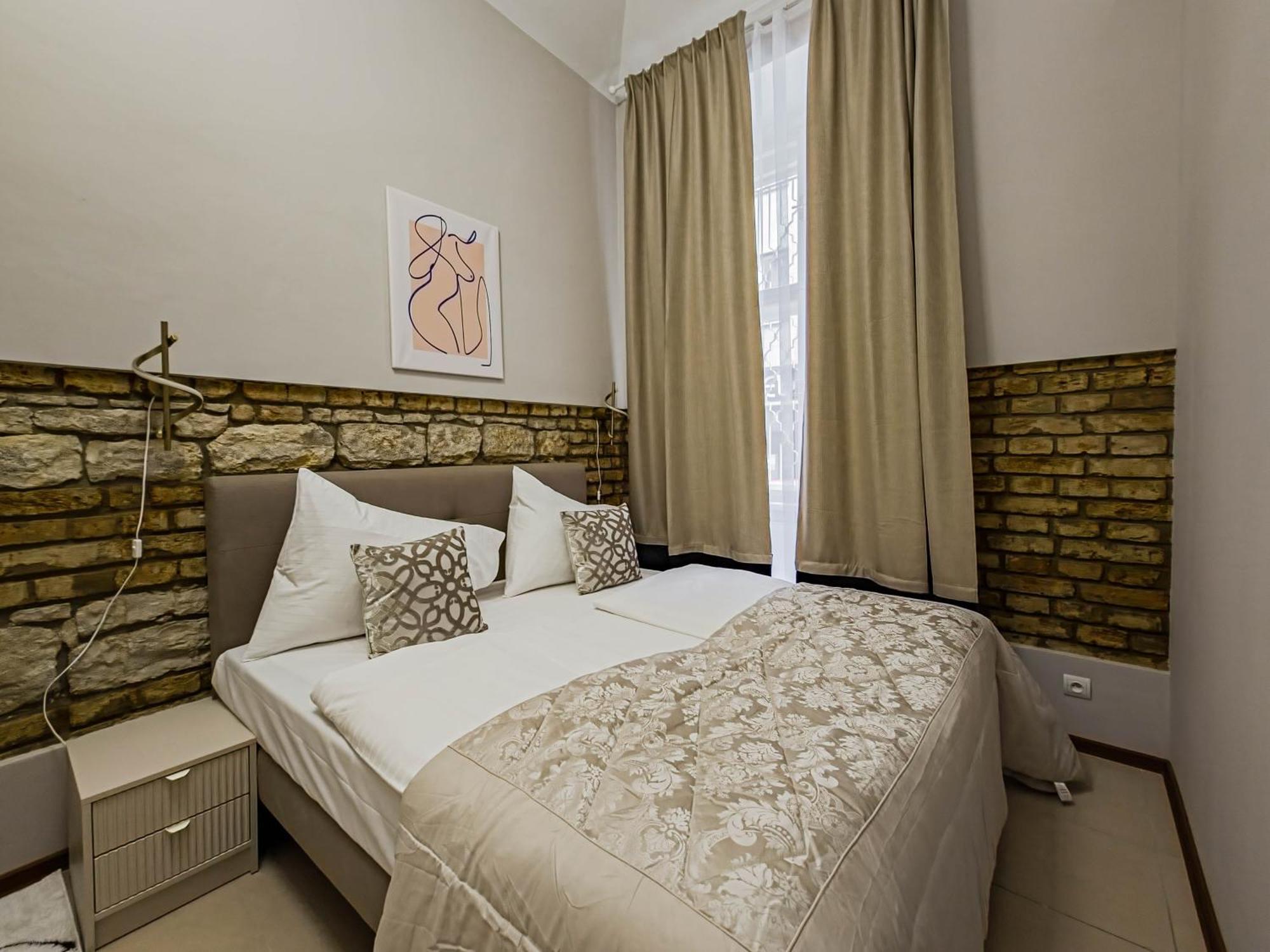 Magnificent With Sauna And Billiards Apartment