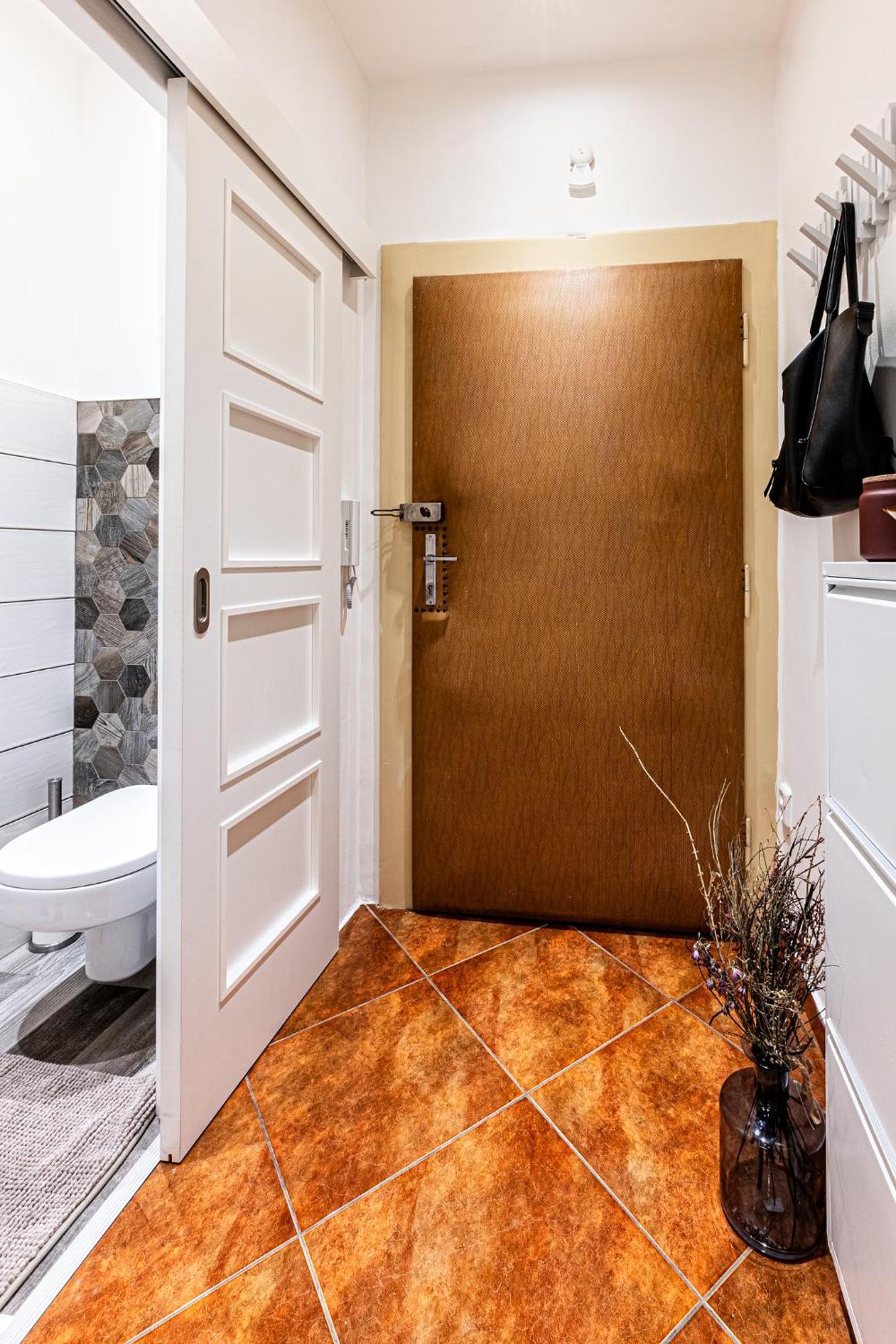 Days - 1bdr - Quiet Residential Area *