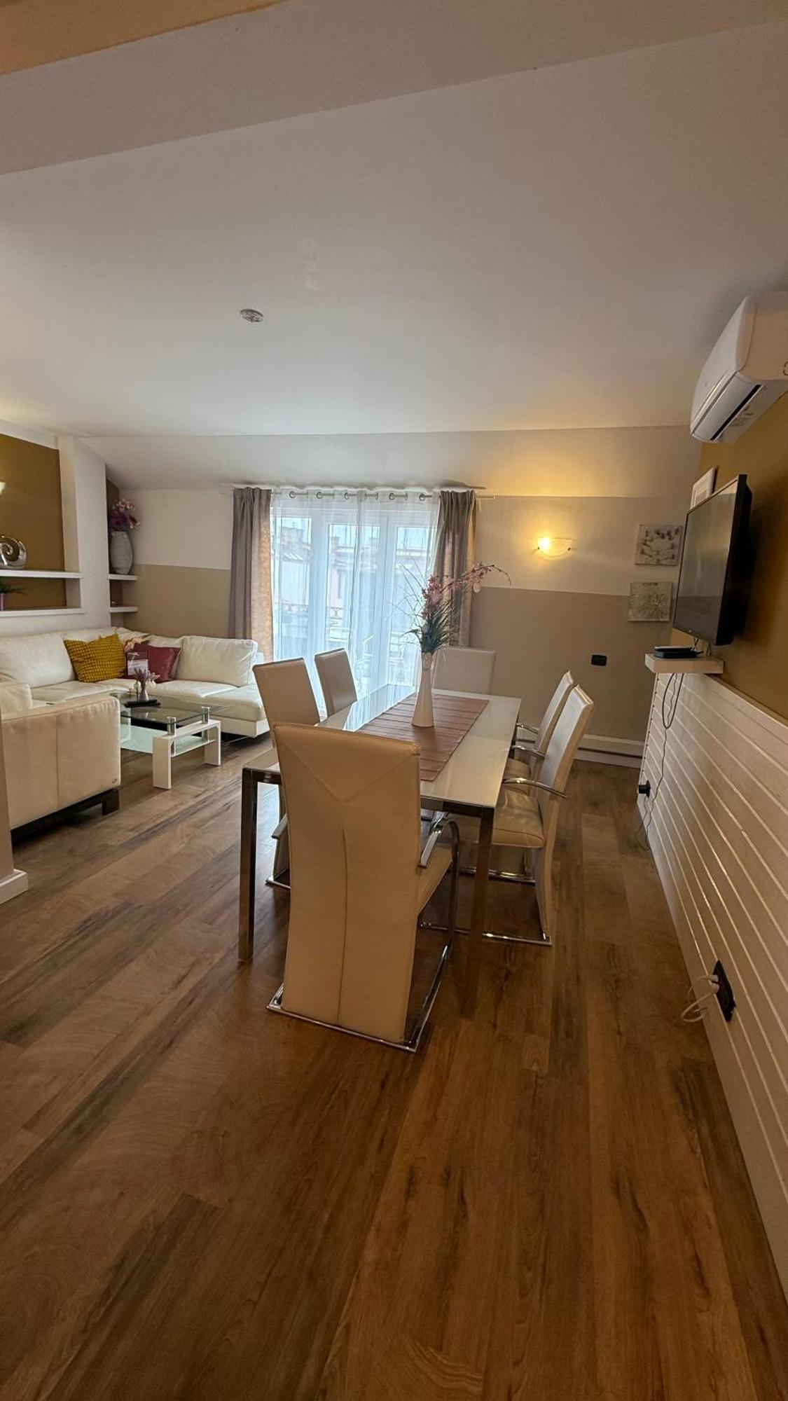 Central 3Bdr Penthouse With Terrace&Ac Apartamento Praga