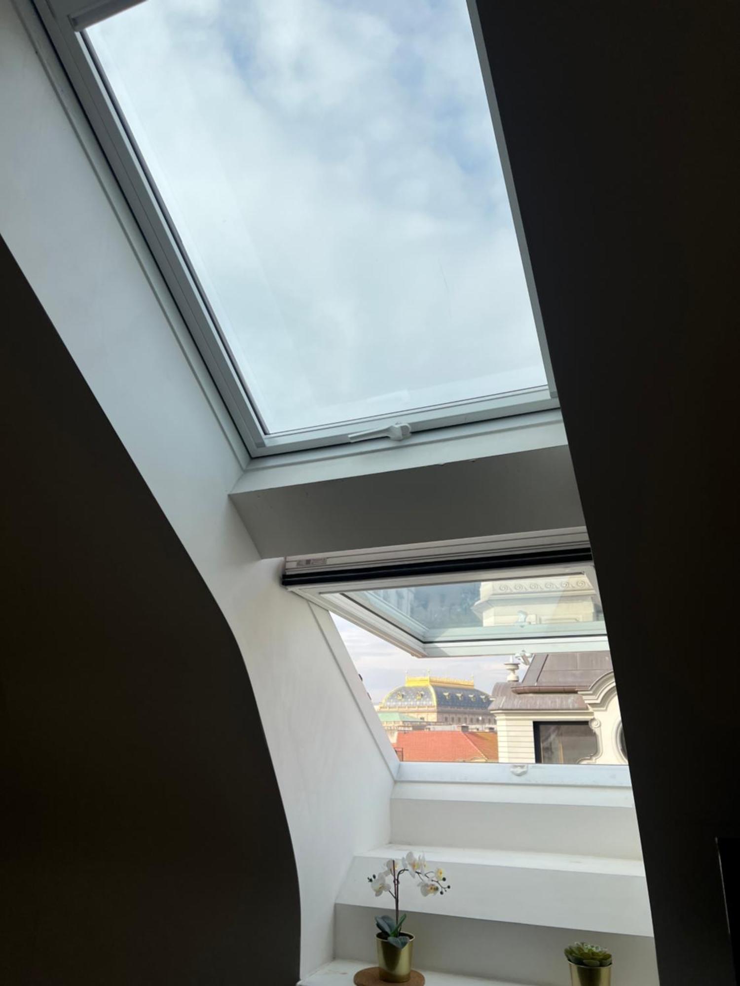 Central, Cozy & Stylish With Views * Praga