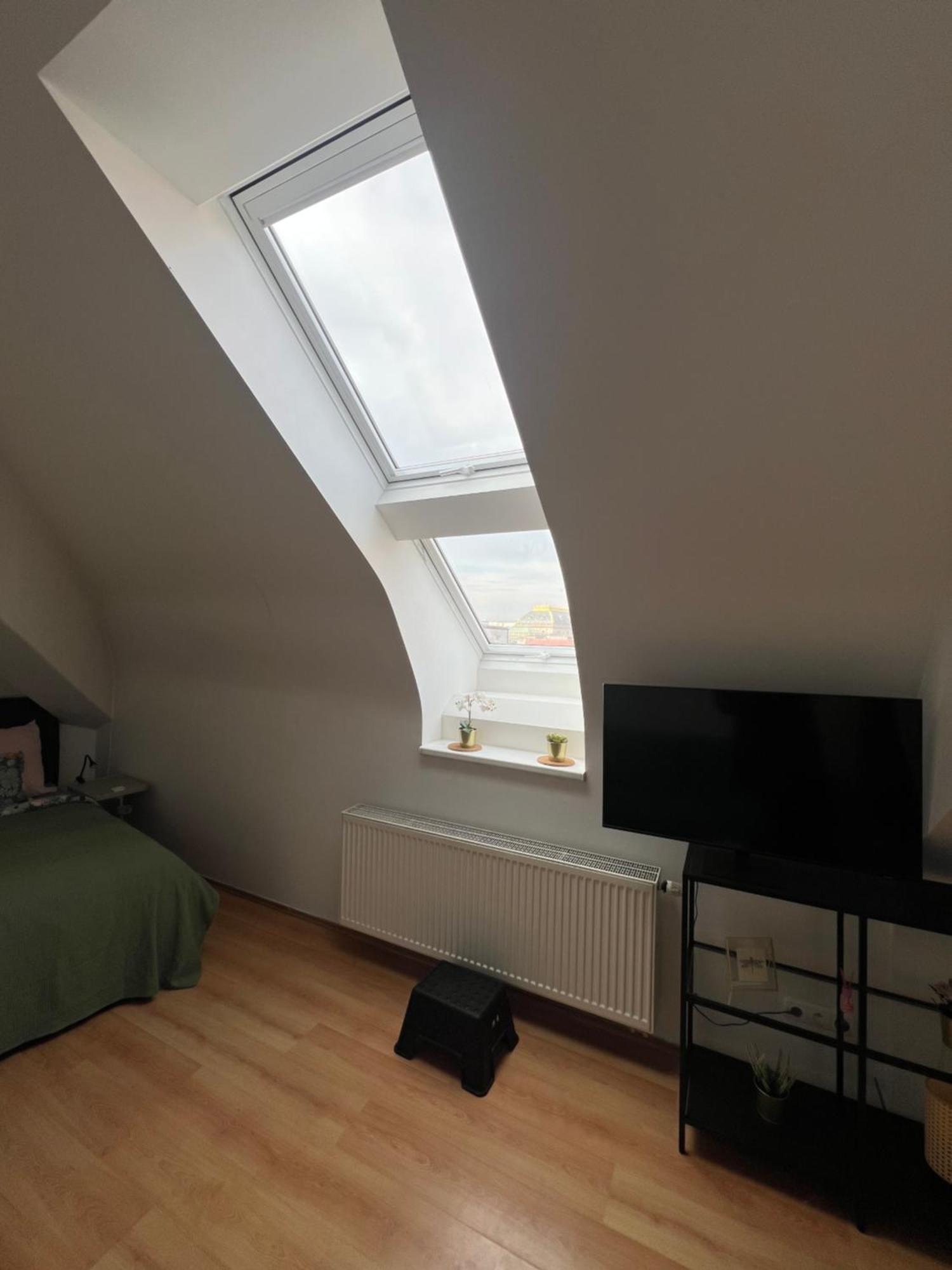Central, Cozy & Stylish With Views Apartamento Praga