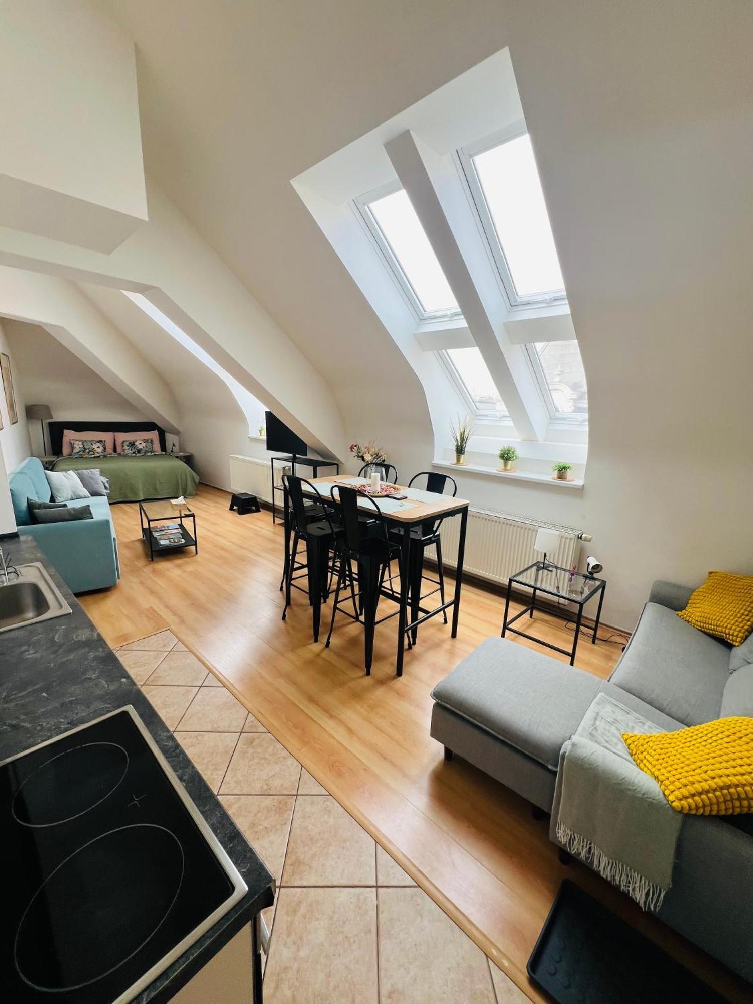 Central, Cozy & Stylish With Views Apartamento *