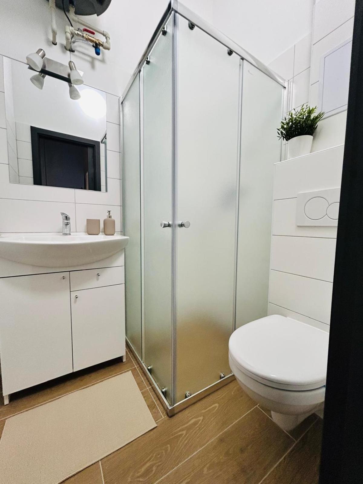 Apartment Chic And Modern Prague
