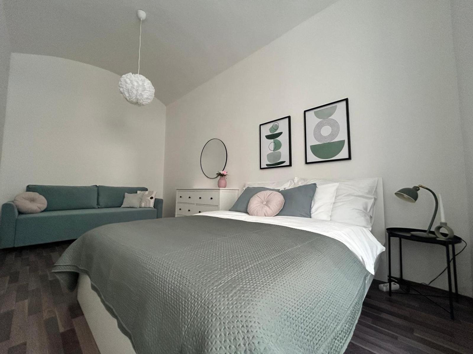 Chic And Modern *
