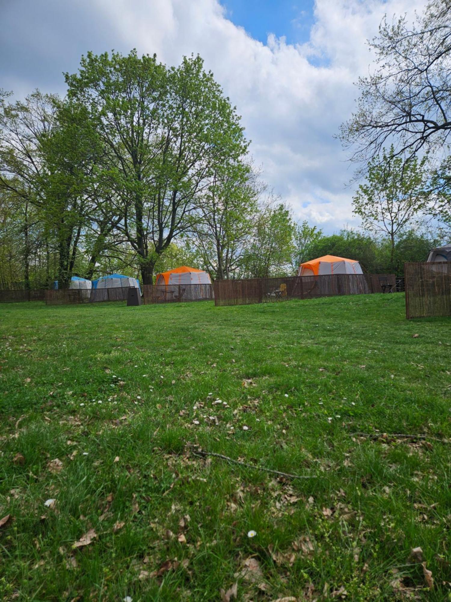 Luxury tent Seberak - V Chatickach A V Luxusnich Stanech *