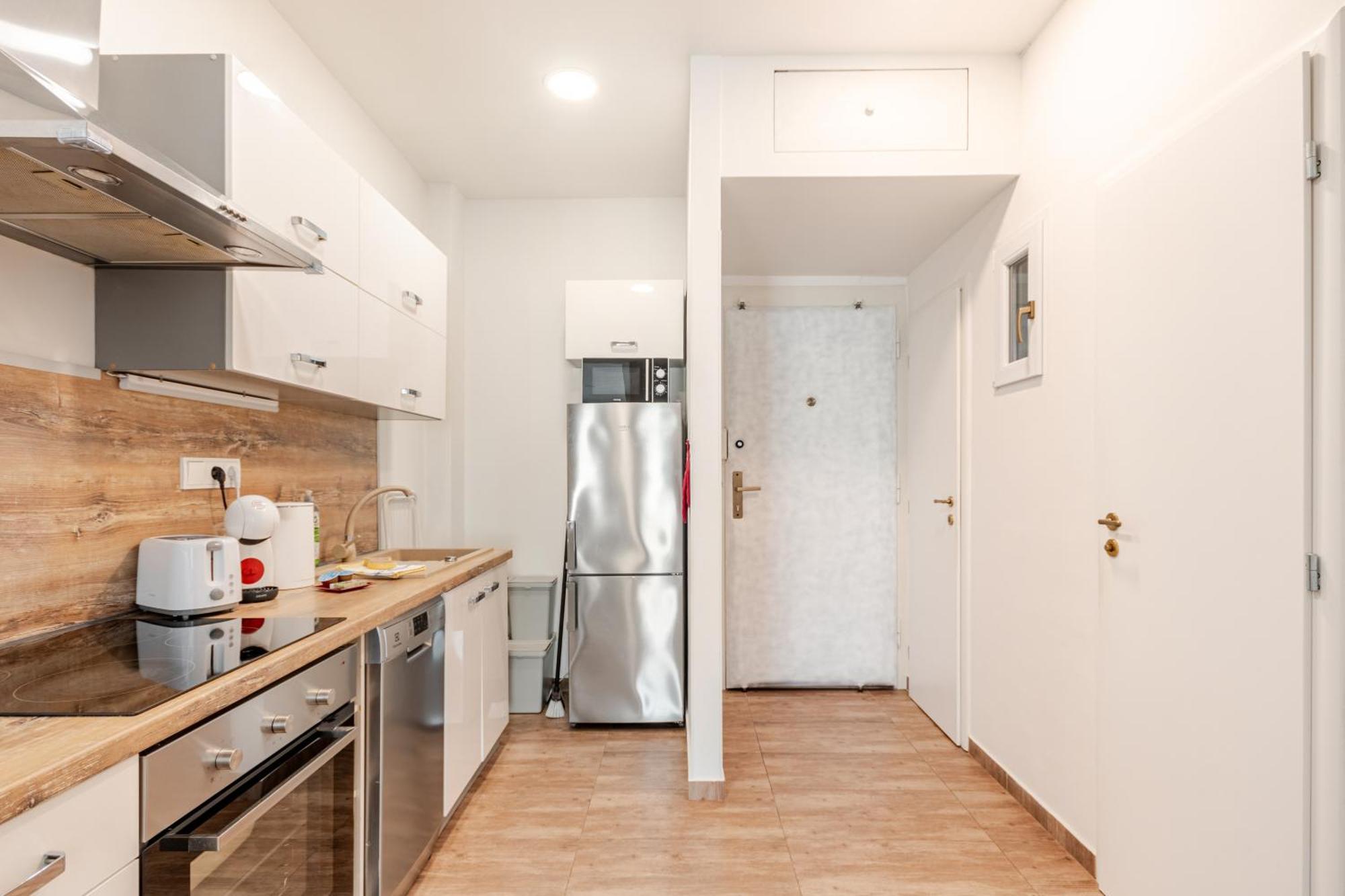 Apartment Charm Deco Near Old Town, All-friendly