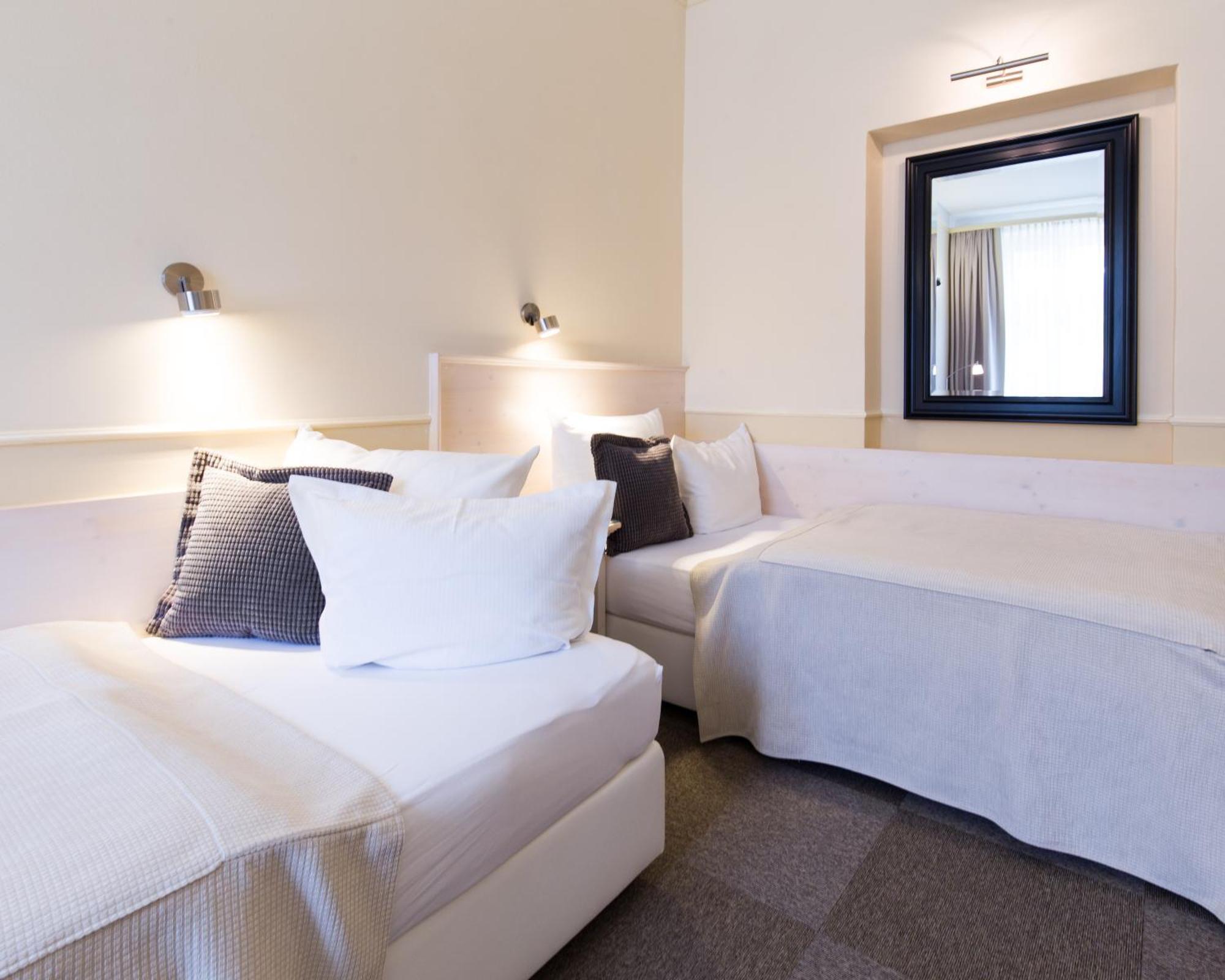 Hotel Unitas 4*