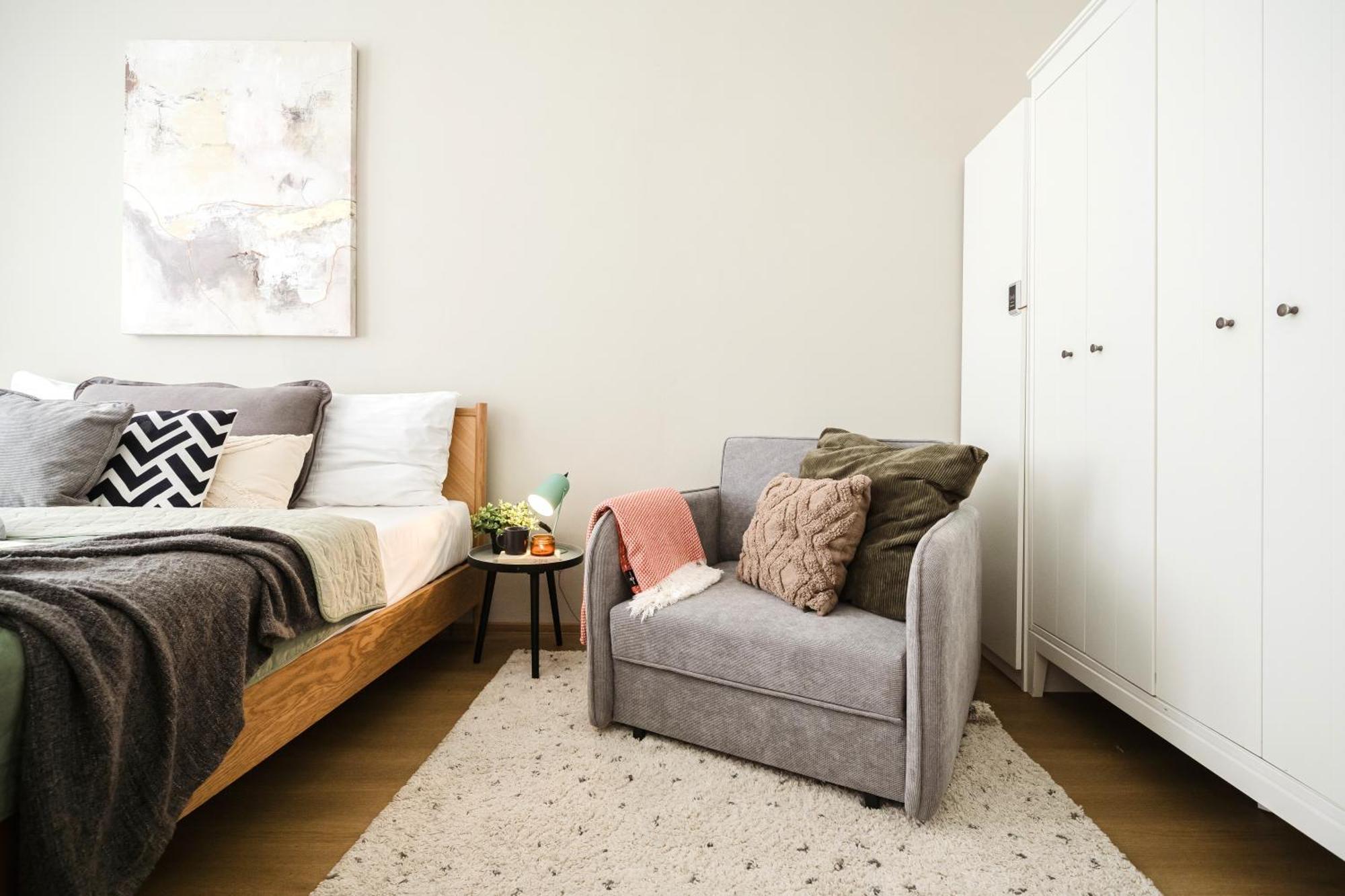Days - Sunlit 1bdr - Netflix - Yet Quiet - New Town * Prague